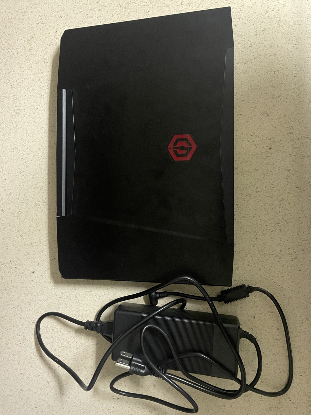 CyberPower Tracer Gaming Laptop I7-7700HQ NVIDIA GeForce GTX 1050 Ti 16GB RAM