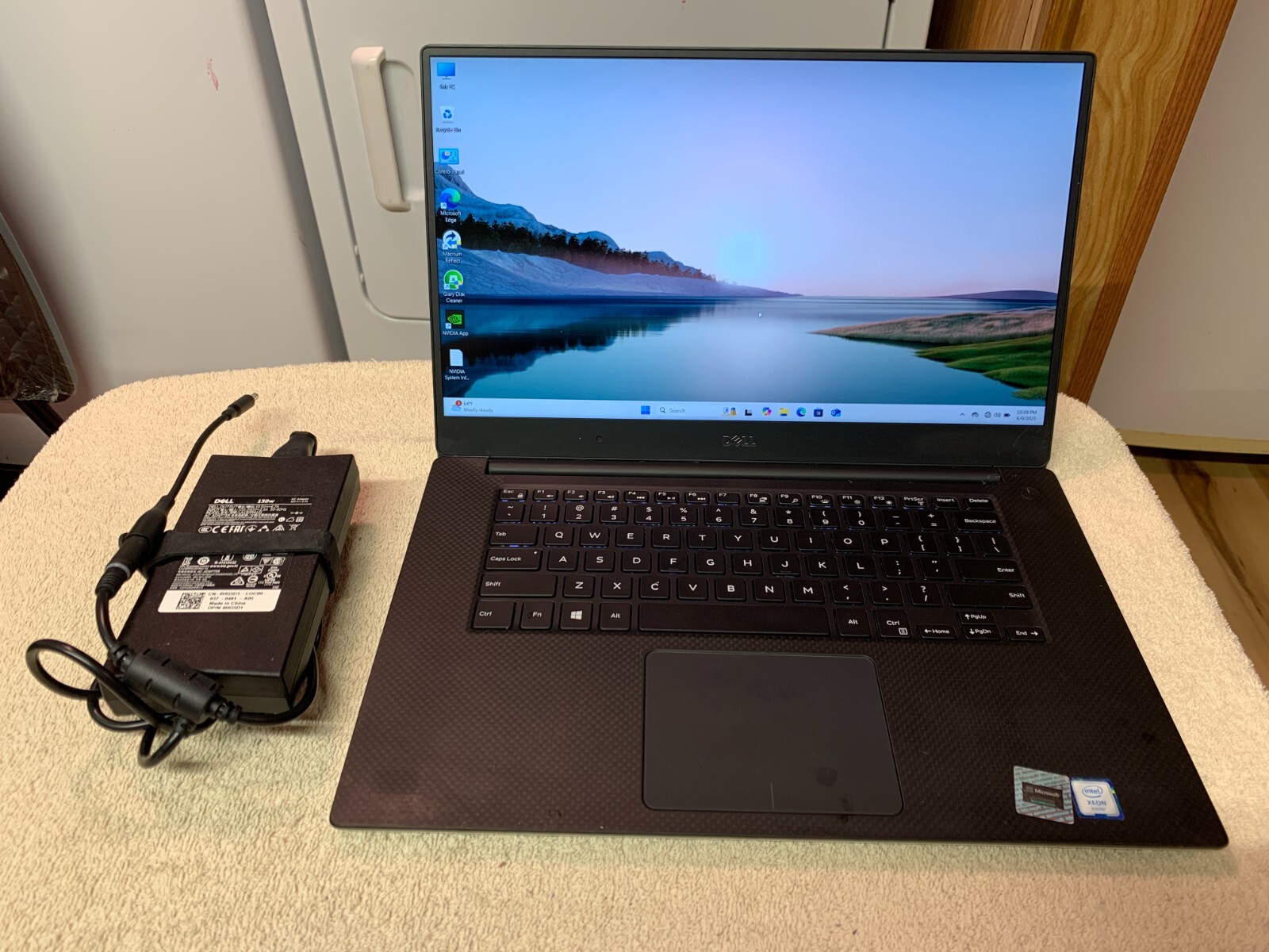 Dell Precision 5520 Nvidia M1200 Xeon E3 1505M, 16GB – 256GB +512 Windows 11 Pro