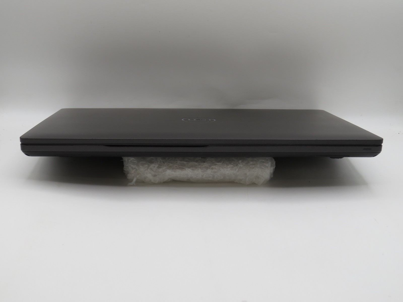 Dell Latitude 5501 i7-9850H @ 2.6GHz 16GB DDR4 256 GB m2 No OS