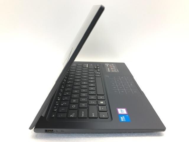 ASUS VivoBook Laptop 14″ Intel Core 5 120U 8GB 512GB W11H – F1404VAP-QB52-BL