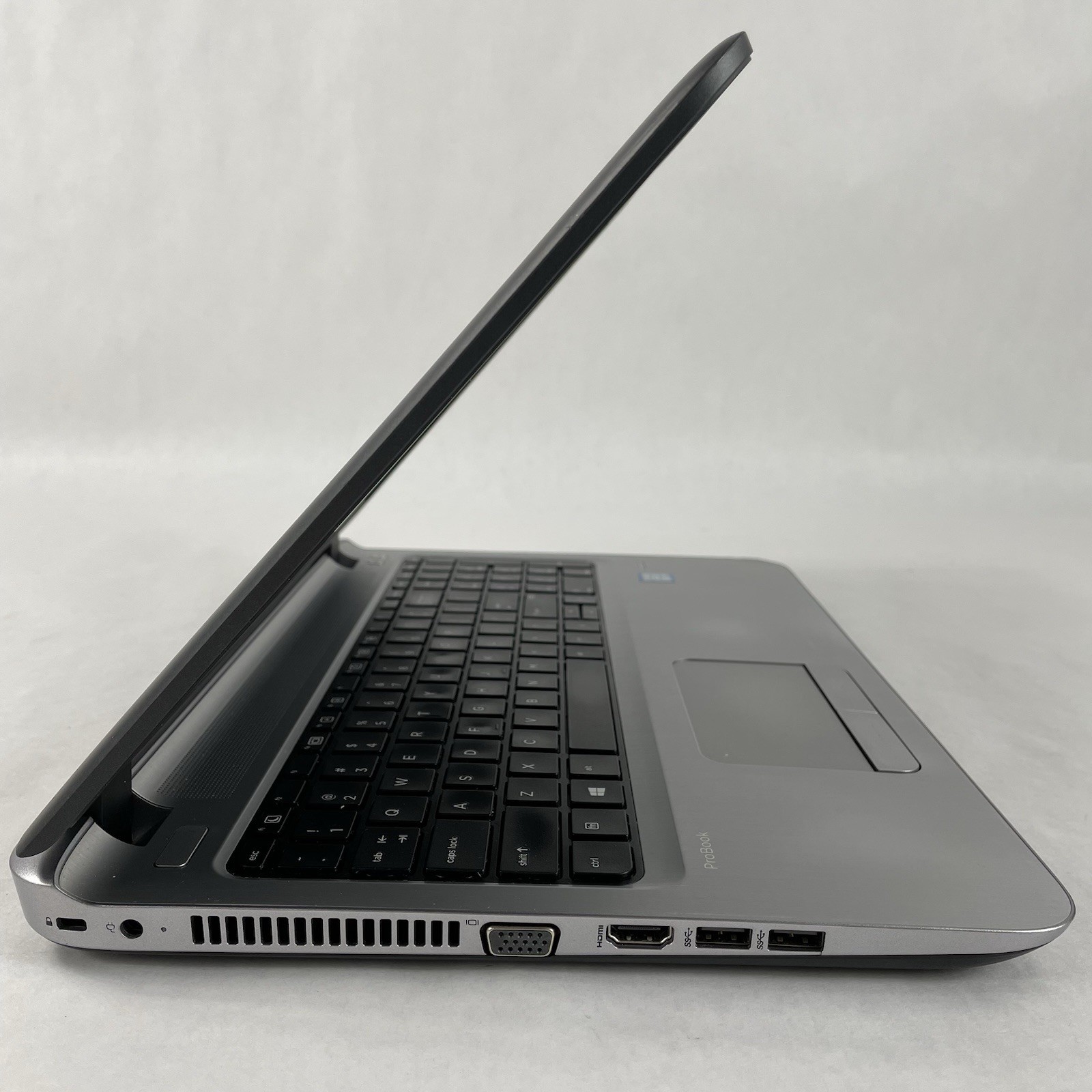 HP ProBook 450 G3 15.6″ i5-6200U 2.30 GHz 4 GB RAM No SSD No OS No Batt READ