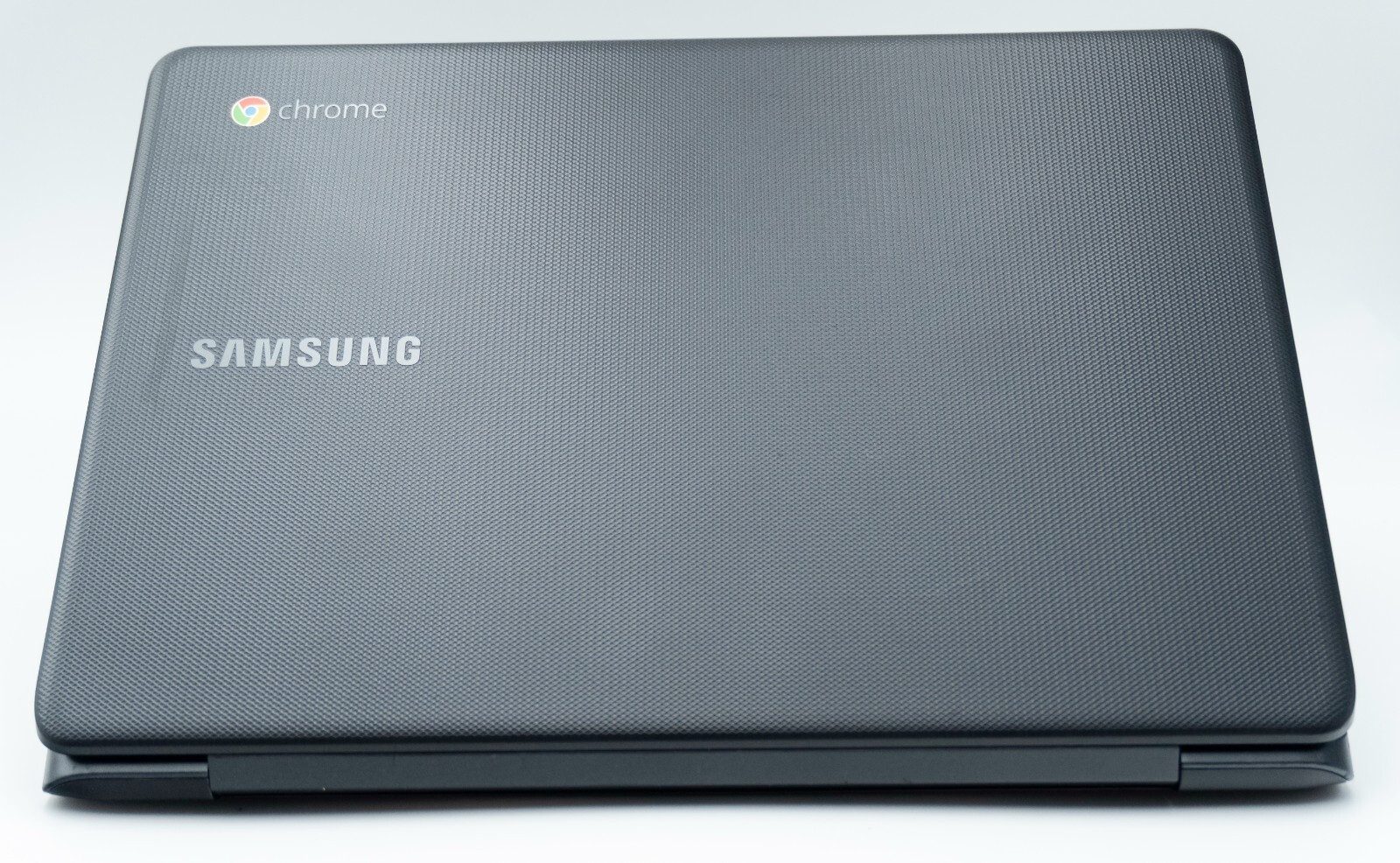 Samsung Chromebook 3 XE500C13 11.6 in. 2GB RAM 16GB SSD Intel Celeron N 2.48GHz