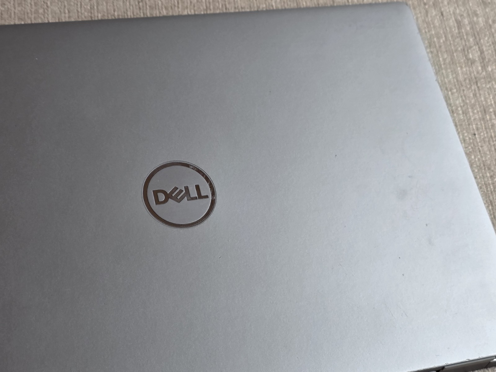 Dell Latitude 7410 14″ FHD Core i7-10610U, 16GB 512GB SSD Webcam, Windows 11 PRO