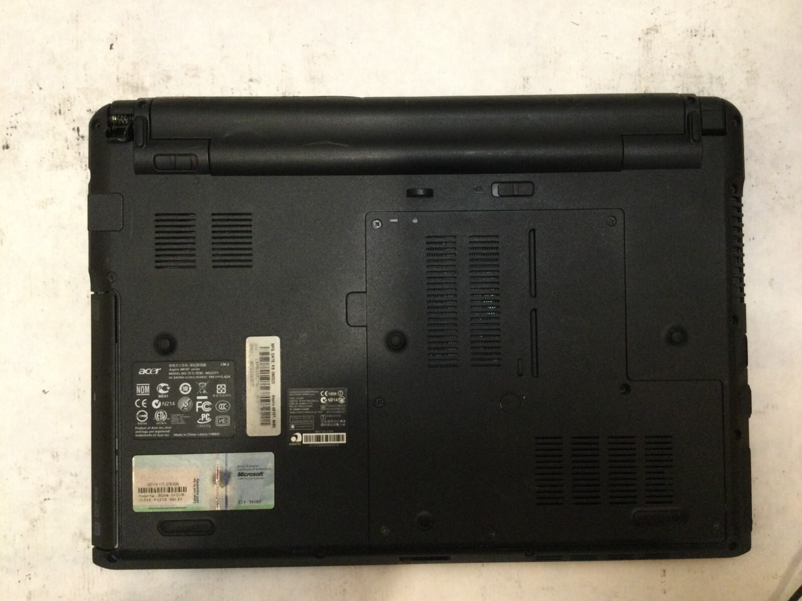 Acer Aspire 4810T-8480 14″ / Intel Core 2 U3500 @ 1.40GHz / (MISSING PARTS!) MR