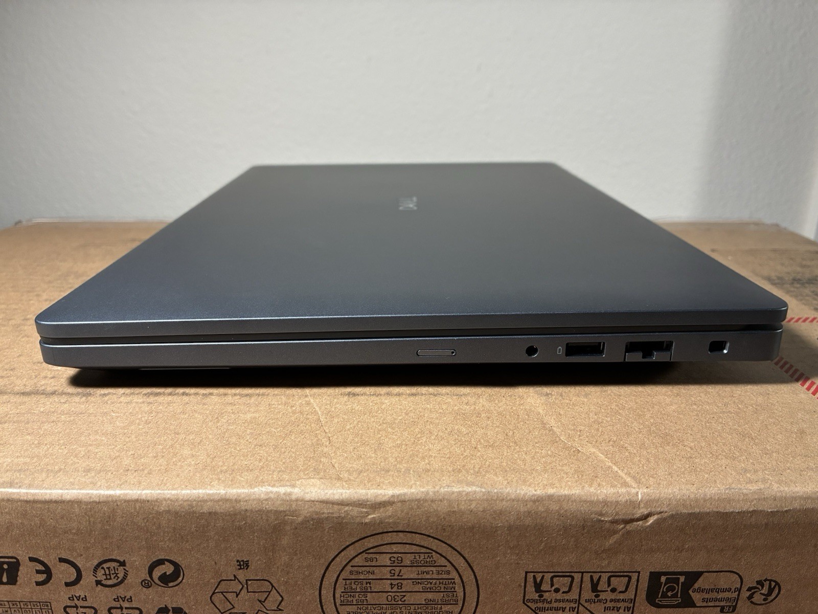 Grade A DELL Pro Max MC16250 Ultra 5 235H 16GB 512GB LTE 16″ FHD+ 2Yrs Warranty!