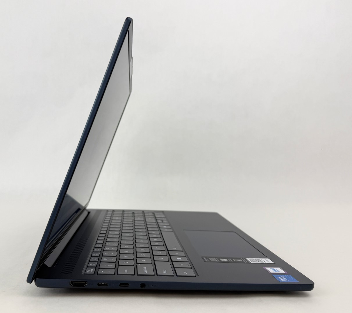 IdeaPad Slim 5 16IRH10R 16″ 1920×1200 Touch Core 7 240H 16GB 1TB SSD W11H