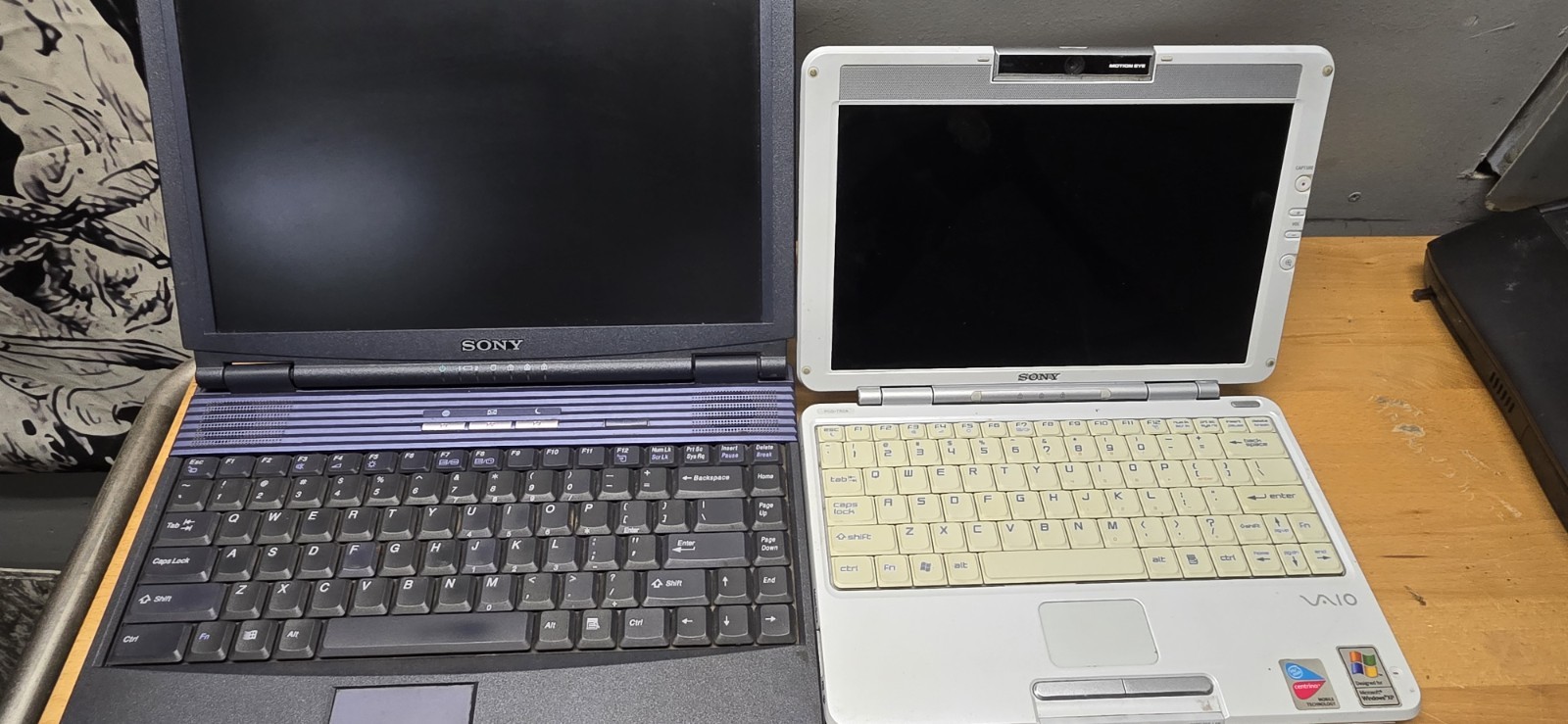 2 Sony VAIO Vintage Laptops PCG-491L PCG-954A Untested For Parts Repair
