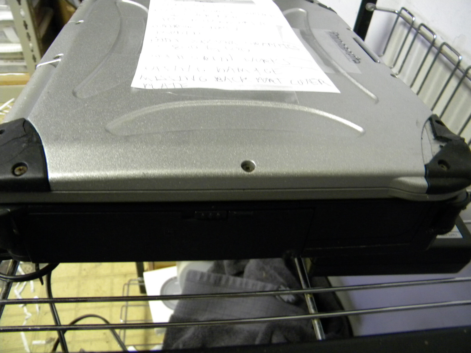 Panasonic Toughbook CF-28 13in. PIII 800MHz/256MB/10GB/XPP/touchscreen/DVDRW/CDR