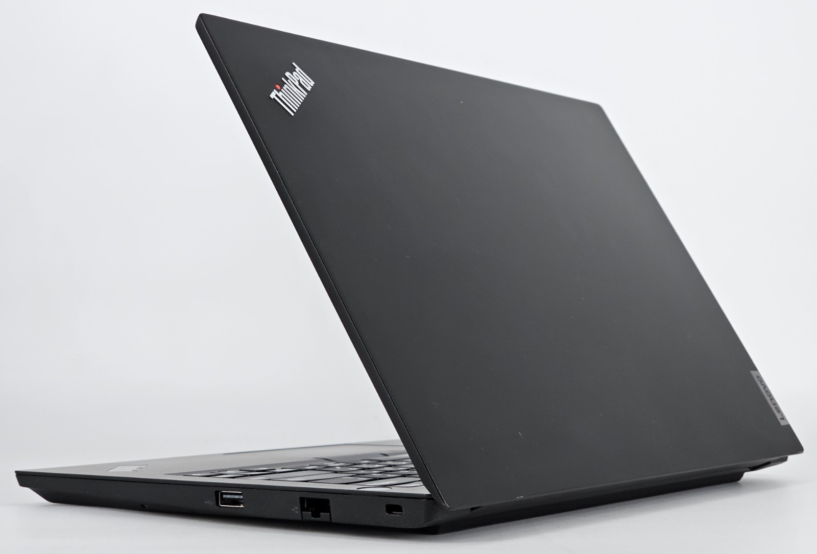 Lenovo ThinkPad E14 14″ Laptop – AMD Ryzen 3 4300U @ 2.70GHz 8GB RAM 256GB SSD