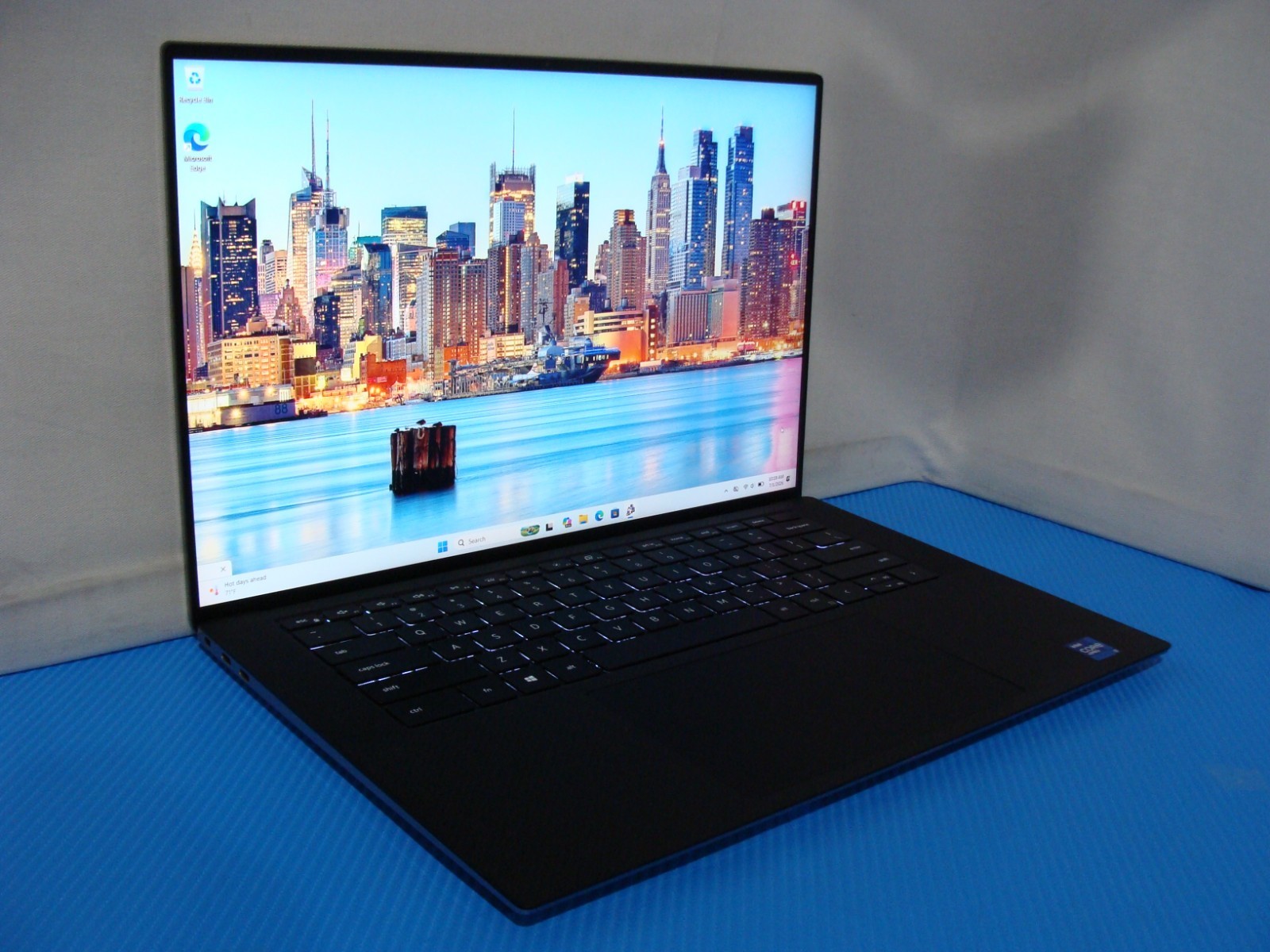 Dell Precision 5560 15.6″FHD+ i7-11850H 2.3Gh 16Gb 512GB NVIDIA T1200 4GB +PA