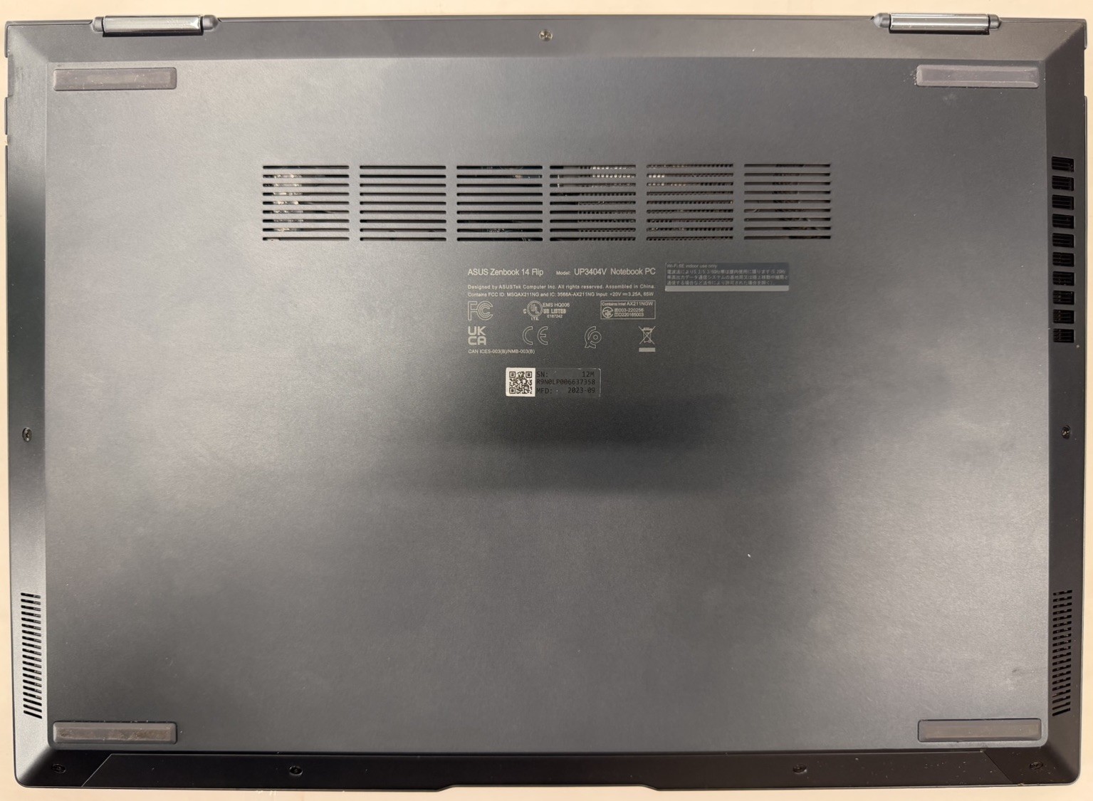 ASUS Zenbook 14 Flip UP3404V 14″ Touchscreen i7 Laptop w/ Pen, Case, Charger