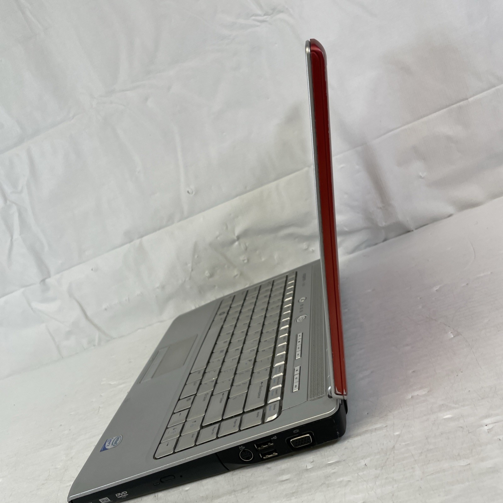 Retro Gaming Dell Inspiron 1420 Intel Core 2 Duo 2GHz 3GB RAM 80GB HDD WinXP Pro