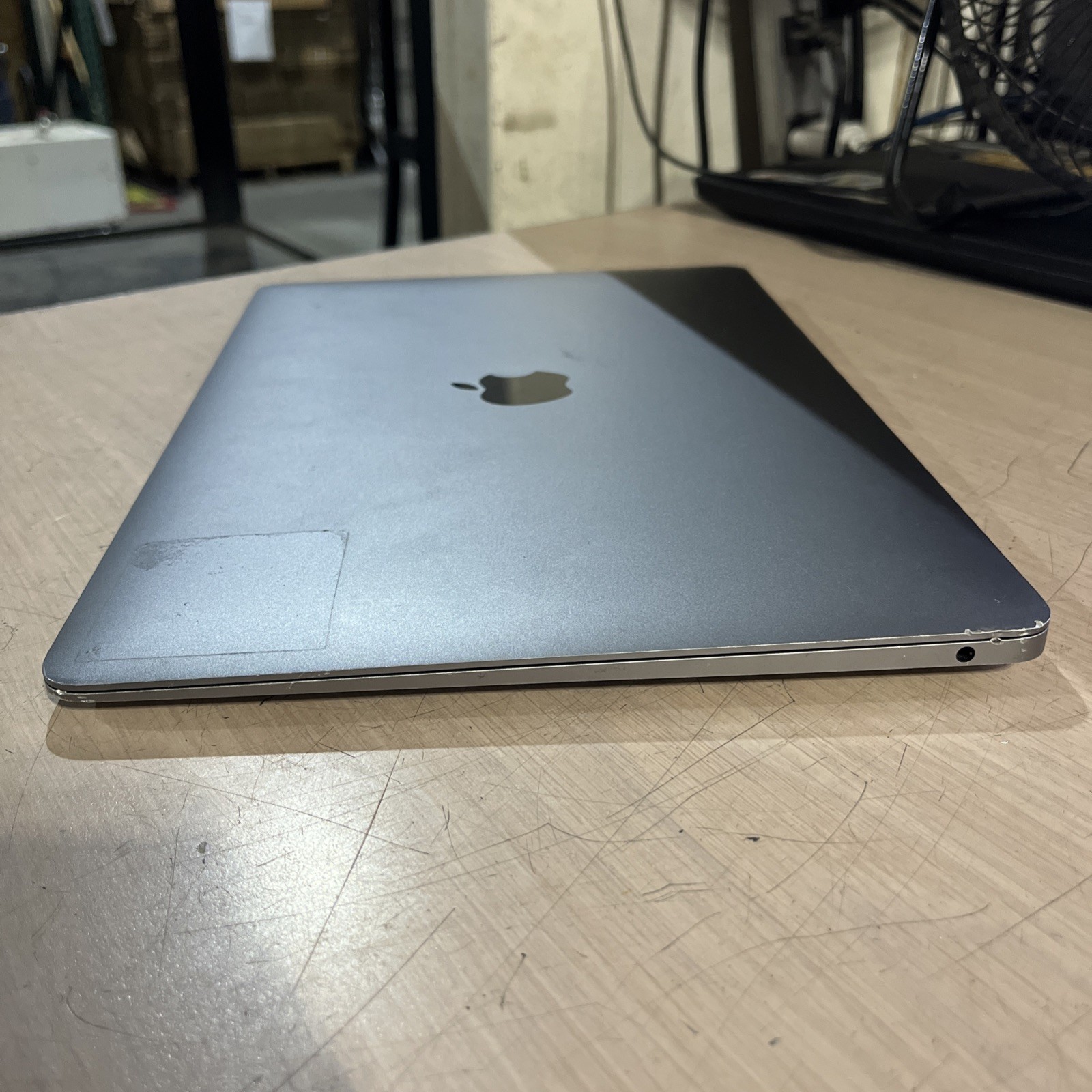 APPLE MACBOOK AIR 13″ SCISSOR, 2020 CORE I3-1000NG4 1.1GHZ 8GB RAM 256SSD :