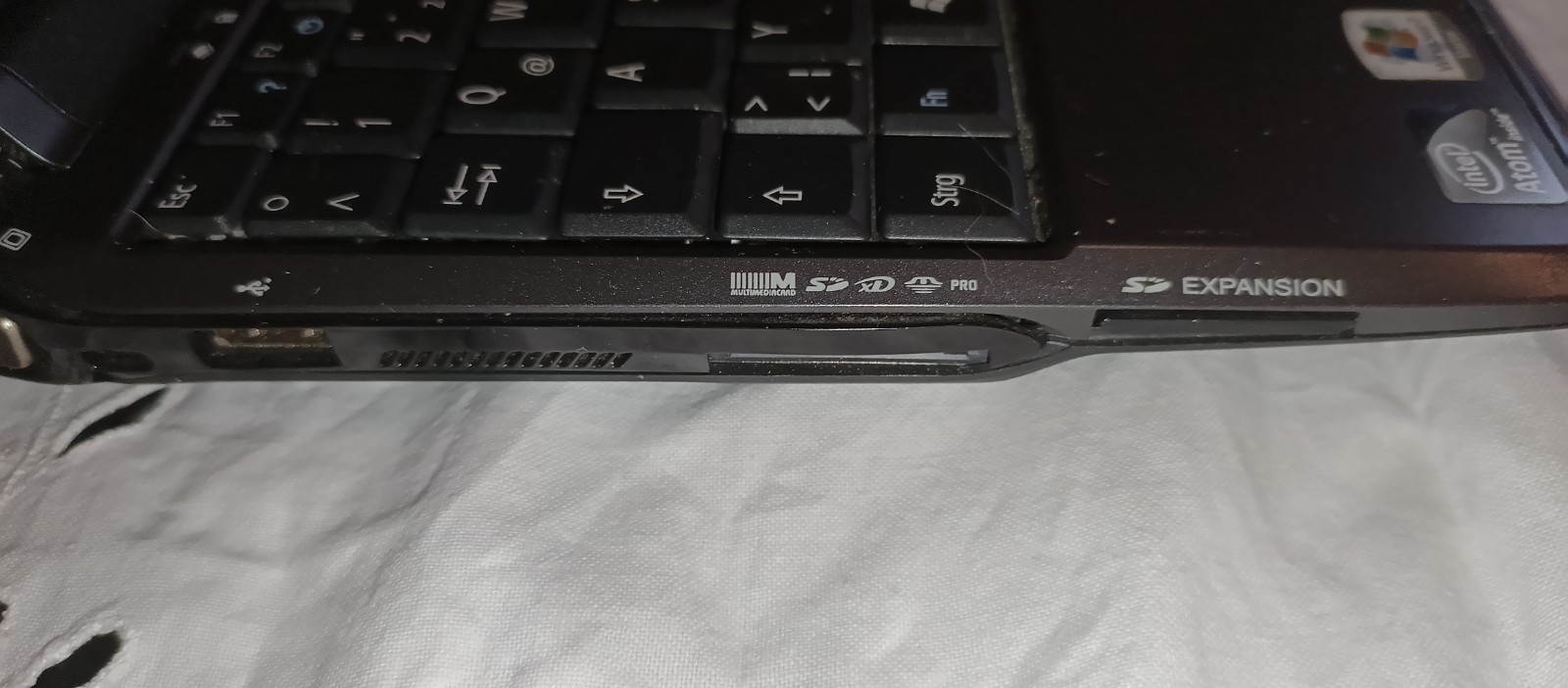 Acer Aspire One ZG8 Netbook, Intel Atom, 1GB RAM, 108GB HDD