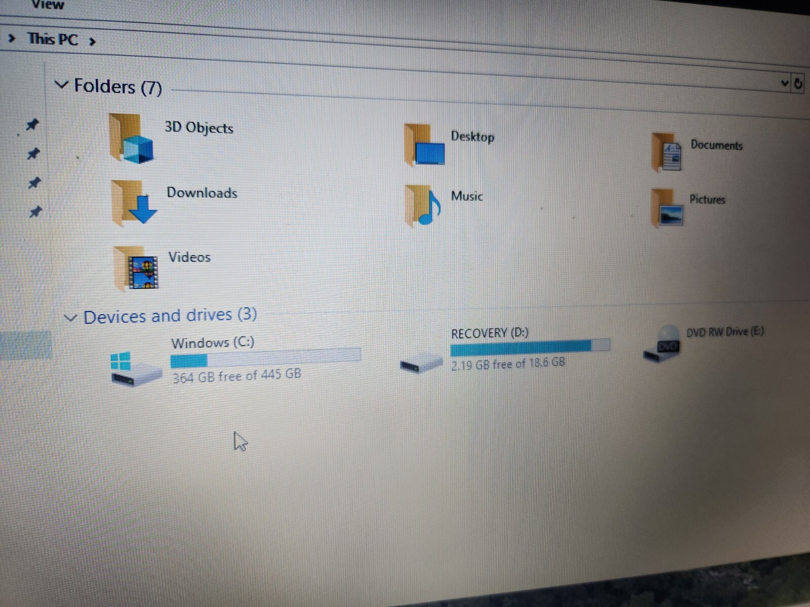 HP 15-1387wm 15.6″ Touchscreen ( AMD A8 @ 2.20GHz, 4GB Ram, 500GB HDD ) Win 10