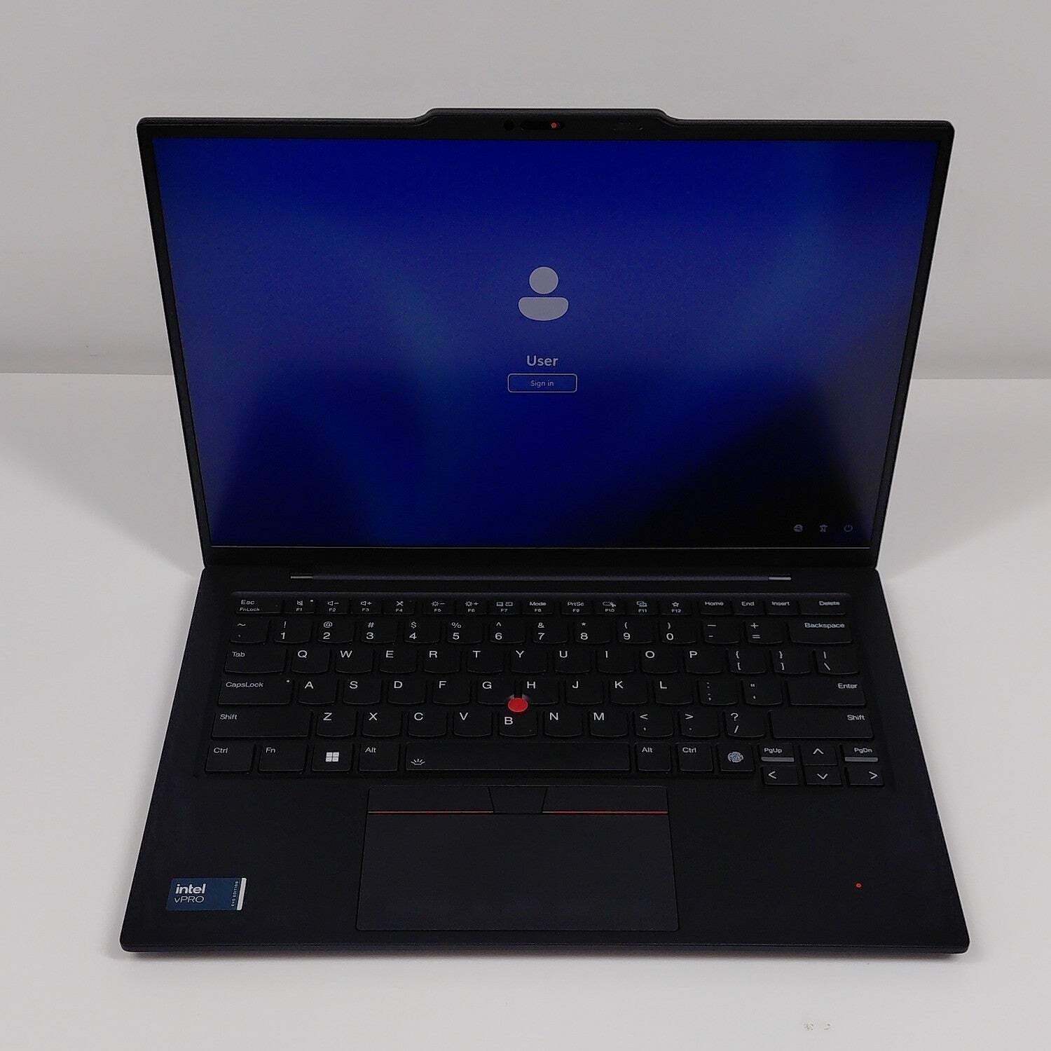 Lenovo ThinkPad X1 Carbon 12th Gen 14″ Core Ultra 5 135U 16GB RAM 512GB SSD