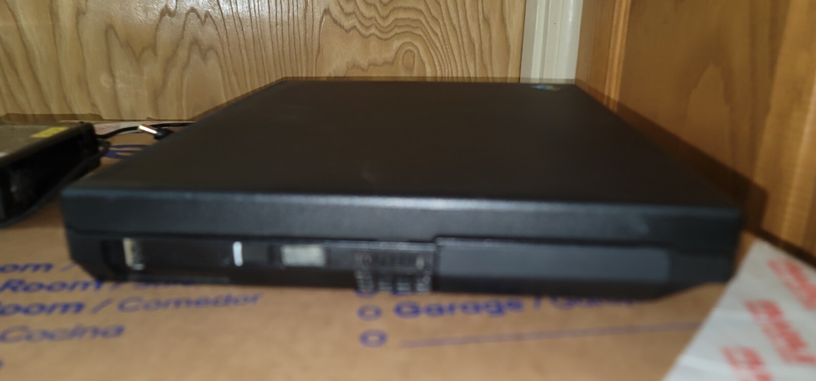 Vintage IBM THINKPAD iSerie Laptop Computer TYPE 2627 Works Exct