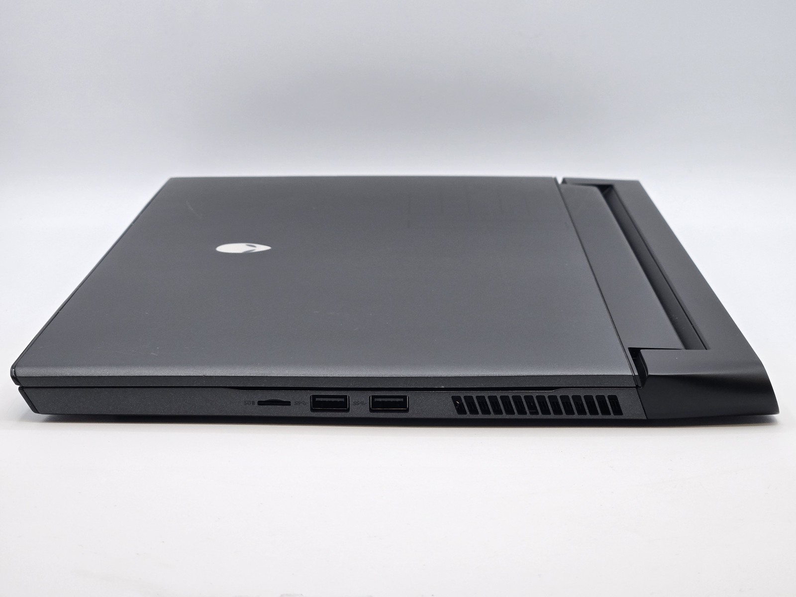 Dell Alienware m15 R3 15″ FHD I7-10750H 16GB RTX 2070 144Hz Motherboard *READ*