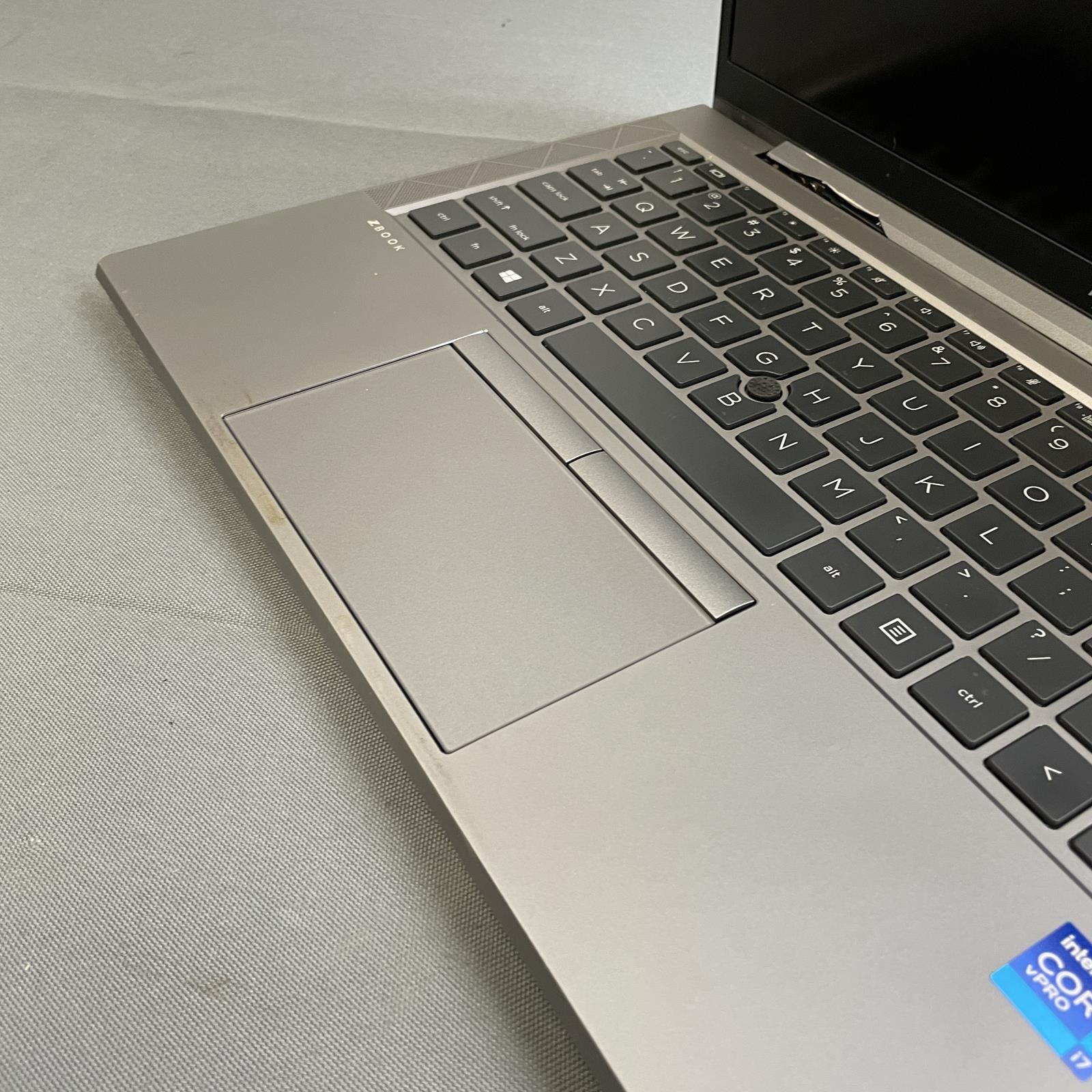 HP ZBook Firefly 14 G8 14 in, Core i7-1185G7, No RAM/SSD | #2465 PARTS (READ)