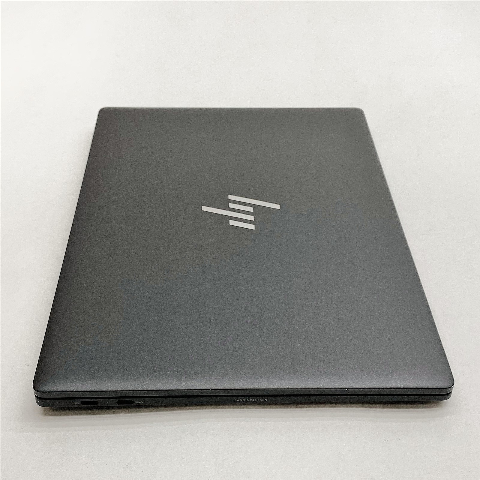 HP DragonFly Pro Laptop AMD Ryzen 7 7736U 2.70GHZ 14″ FHD+ 32GB NO HDD Parts