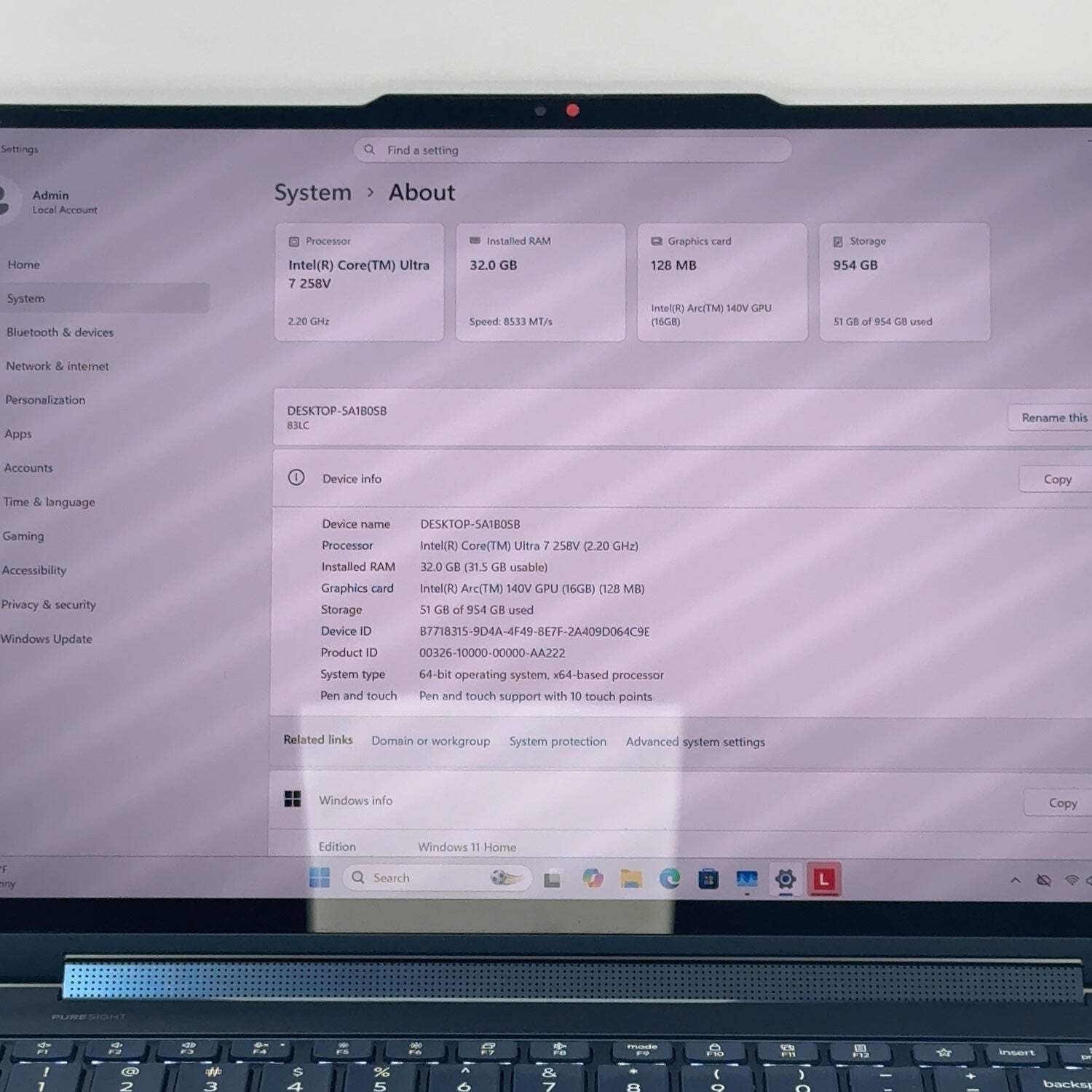 Lenovo YOGA 9 2-in-1 14ILL10 14″ Core Ultra 7 258V 2.2GHz 32GB RAM 1TB SSD