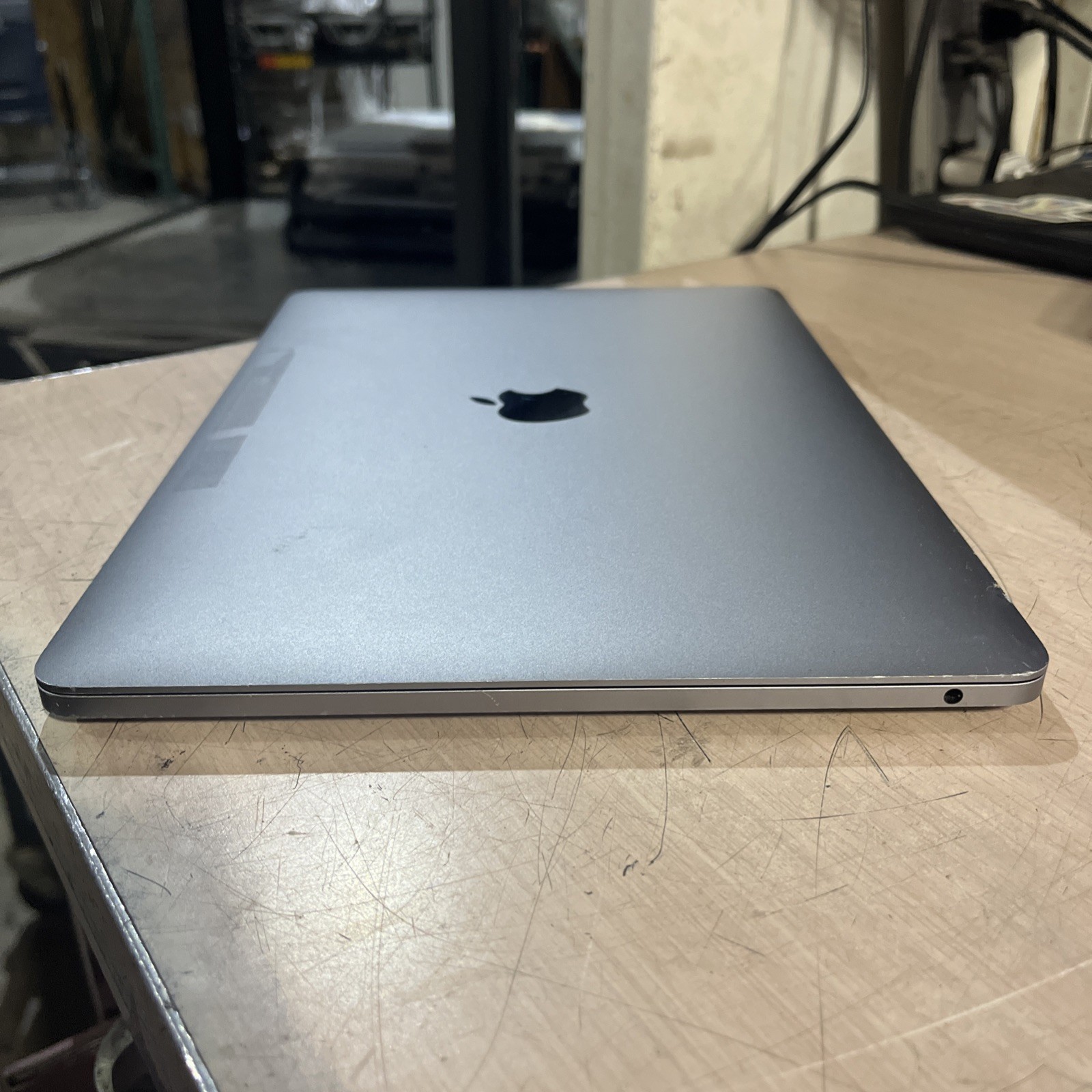 APPLE MACBOOK PRO 13″ MID-2017 CORE I5-7360U 2.3GHZ 8GB RAM NO HD