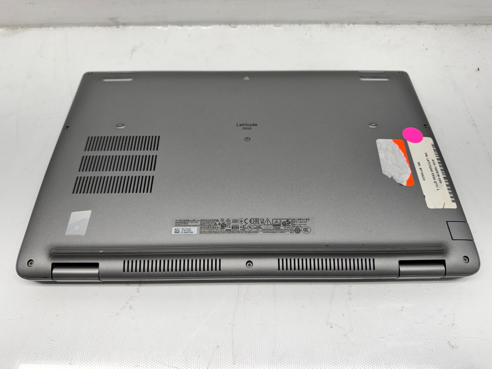 Dell Latitude 5550 Ultra 7 155U @1.70GHz 16GB RAM 256GB SSD – Missing Battery
