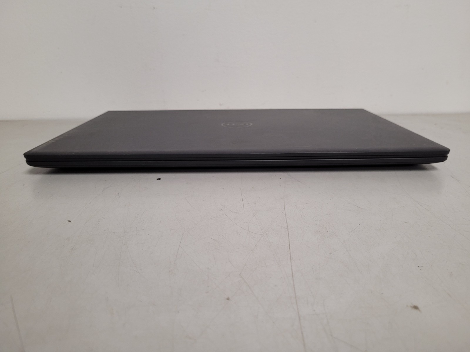 Dell inspiron 15 3525 Ryzen7 5825u 2000ghz 16gb ram 512gb ssd Charger 7XY7DF3
