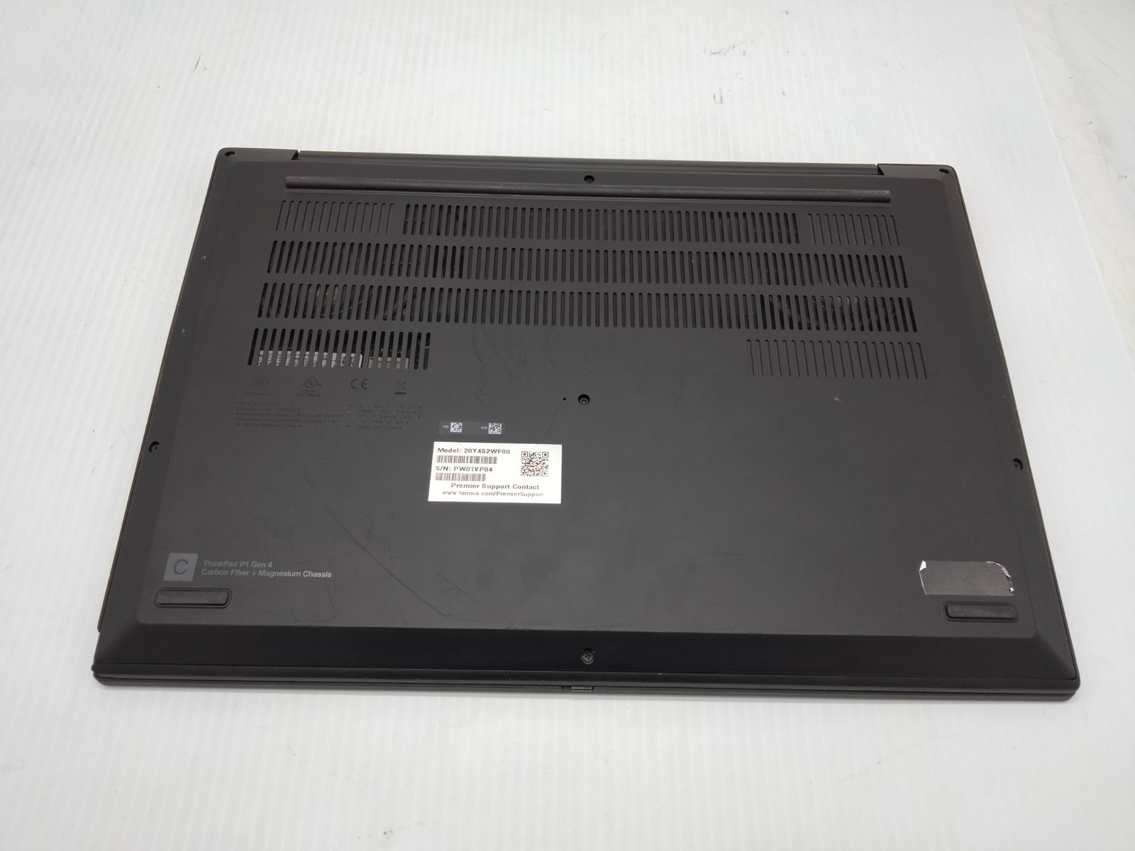 Lenovo ThinkPad P1 Gen 4 i7-11850H 2.50GHz 16GB Ram 1TB dead pixel Laptop