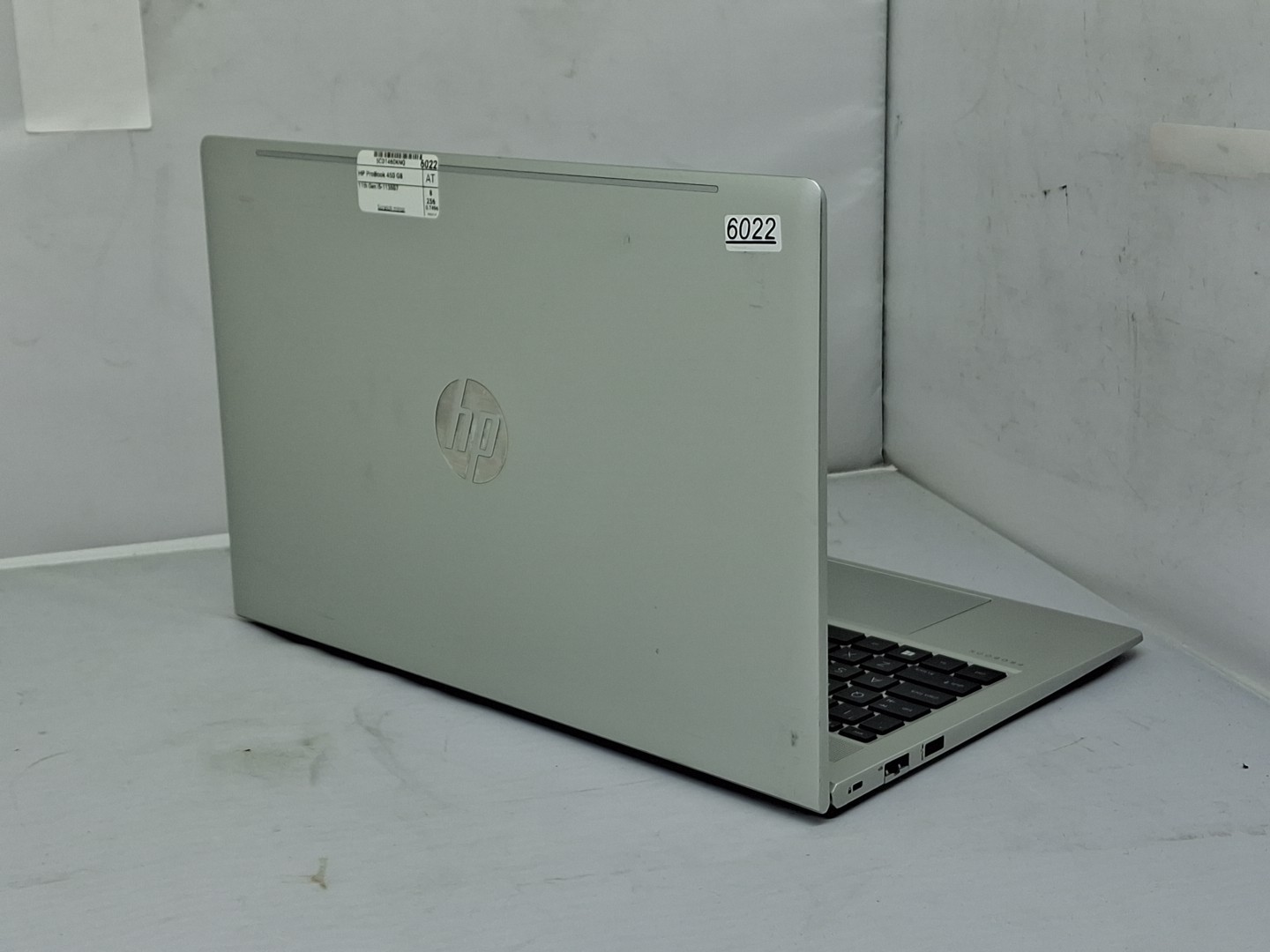 HP ProBook 450 G8 15.6″ – i5-1135G7, 8GB, 256GB – Windows 11
