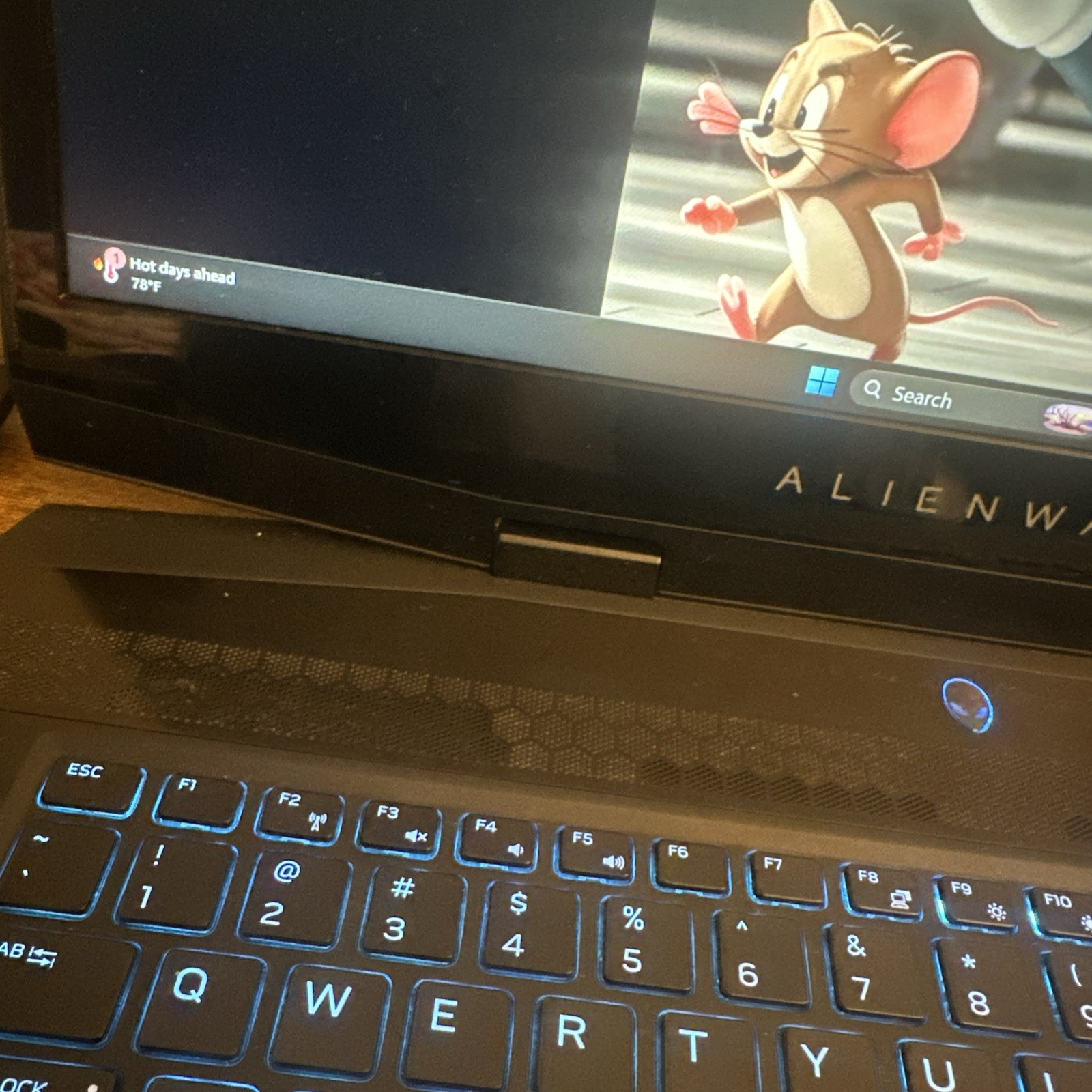 ALIENWARE m17 17.3in Gaming Laptop i7 4.5Ghz 32GB 1TB SSD GTX 1660 WIN 11