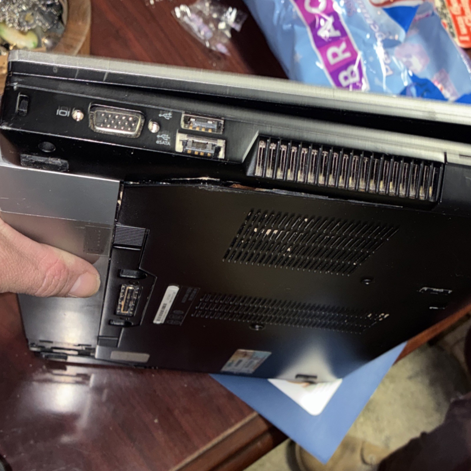 Dell Latitude E6410 14″ AMD Athlon 4GB RAM 1280×800 SSD Windows 7 Black Laptop
