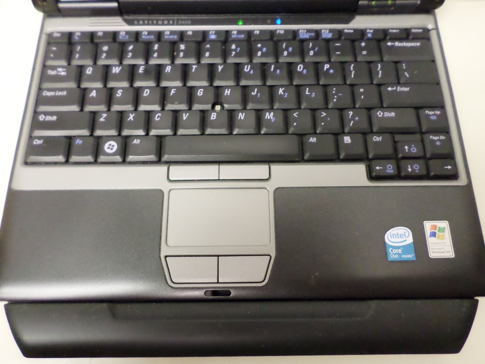 Dell Latitude D420 Intel Core 2 Duo 1.2 GHz 2 GB RAM. NO HD