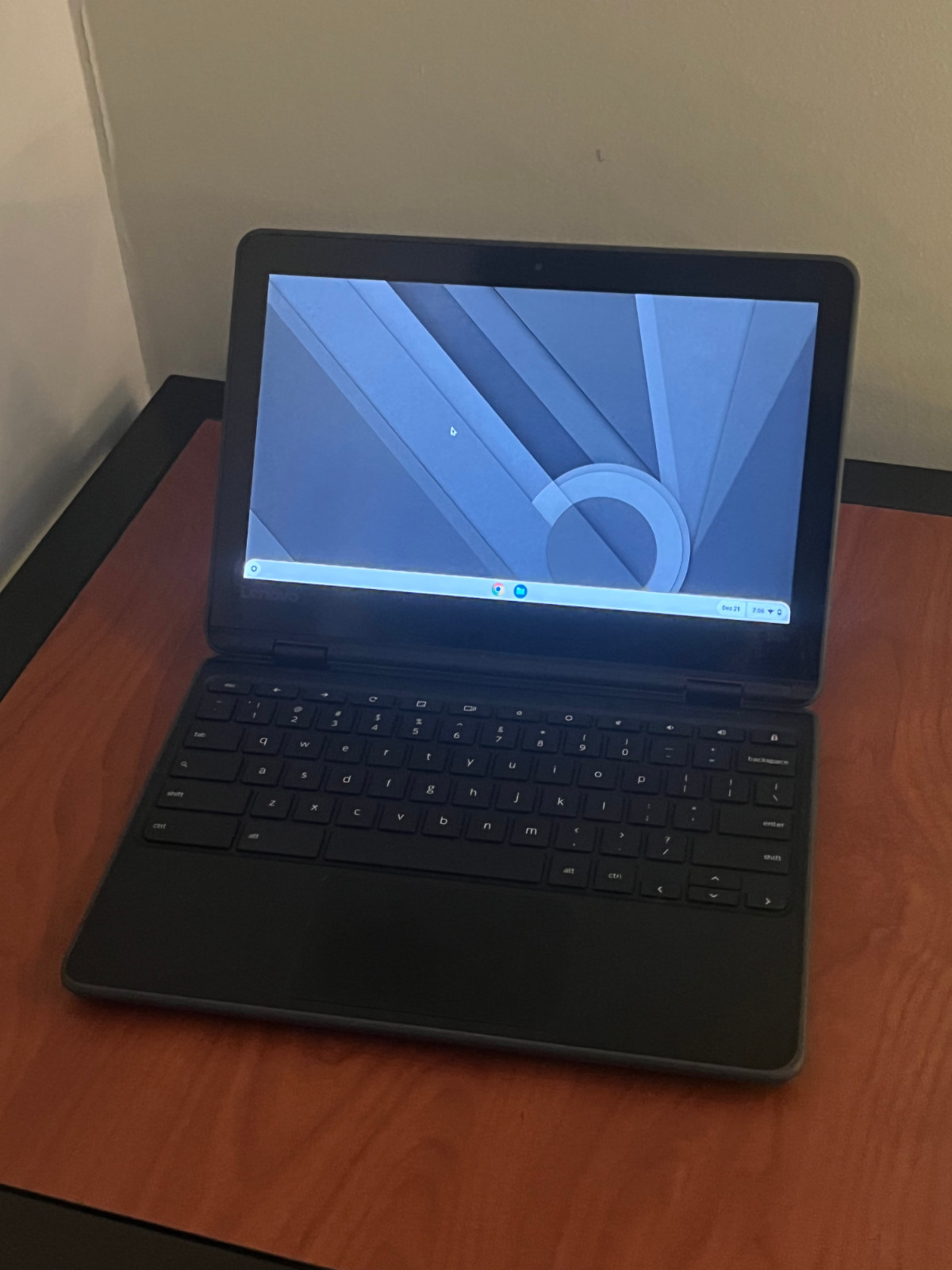 Lenovo n23 chromebook (300e) Laptop/Tablet great condition *Read Desc*