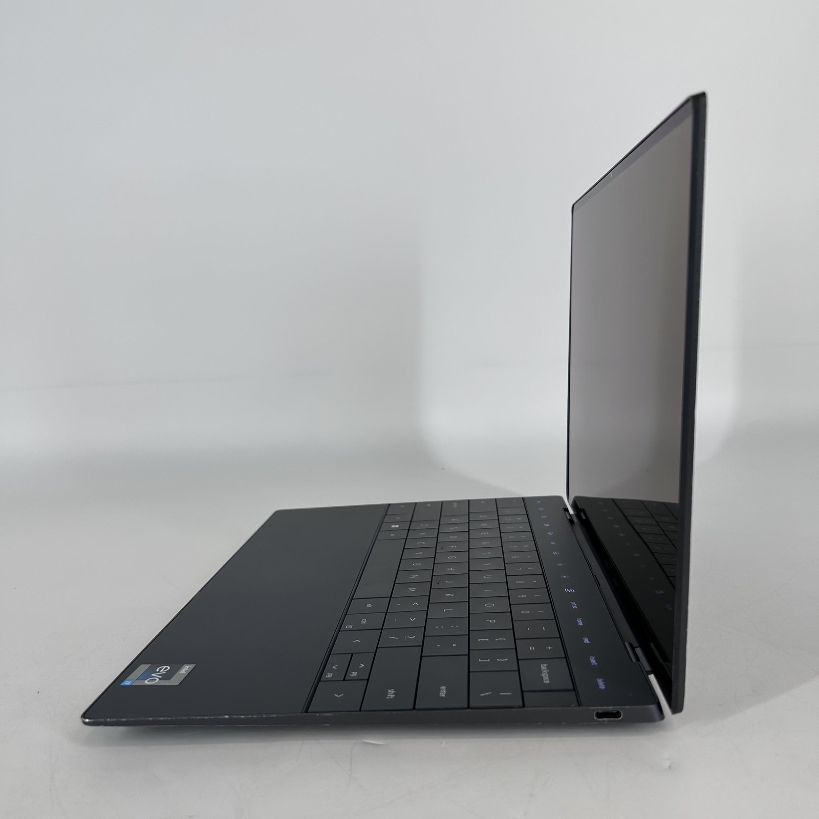 Dell XPS 13 Plus 9320 3.5K TOUCH 2.1 GHz i7-1260P 16GB RAM 512GB SSD Good