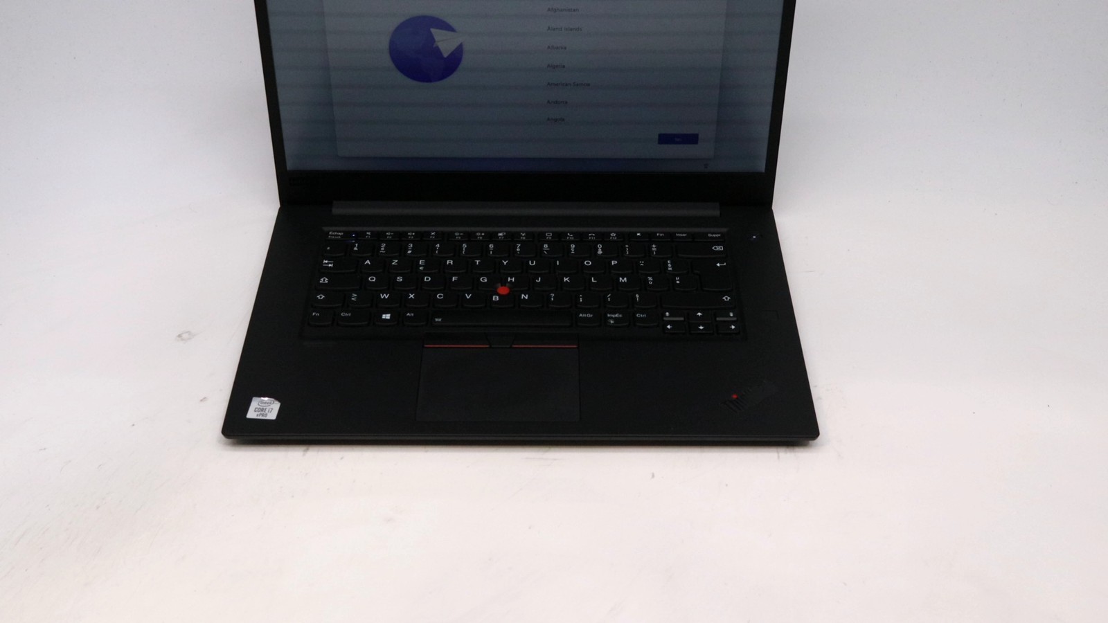 Lenovo ThinkPad P1 Gen 3 15″ i7-10850h 32GB 1TB – Good READ DESC
