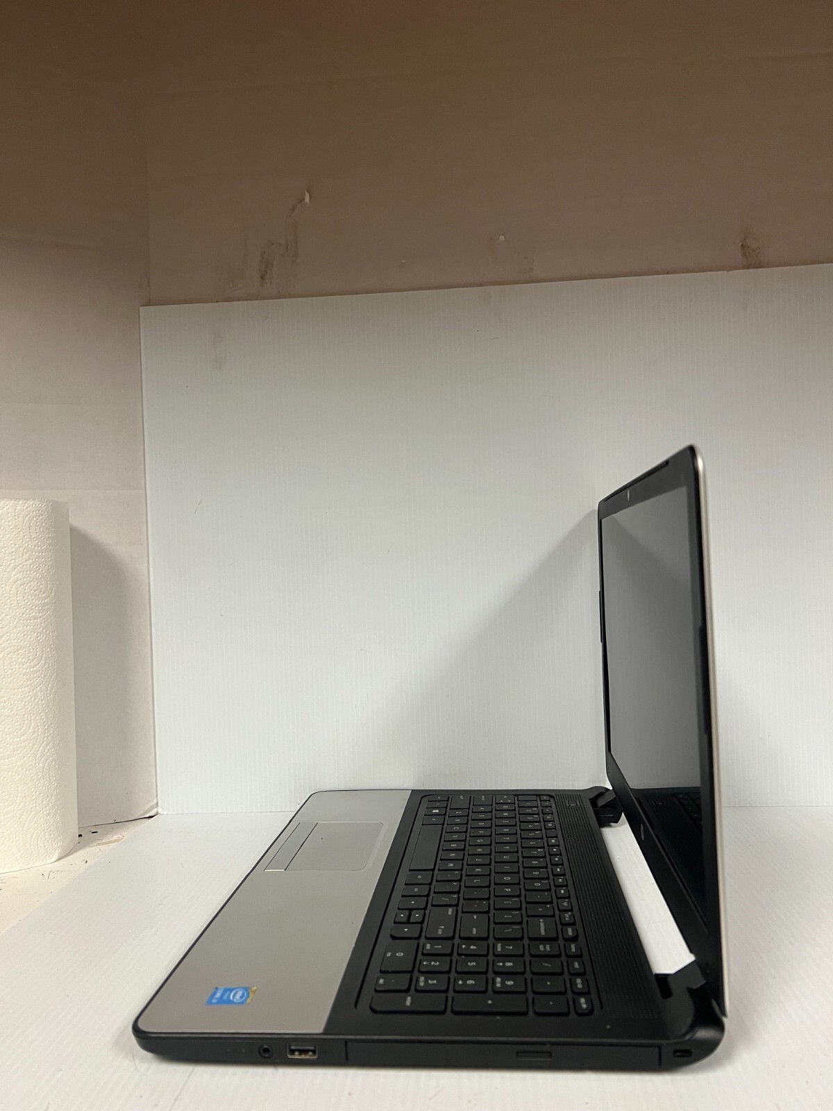 HP 350 G1 Laptop 15″ Laptop, I3-4005U, 6GB RAM, No HDD