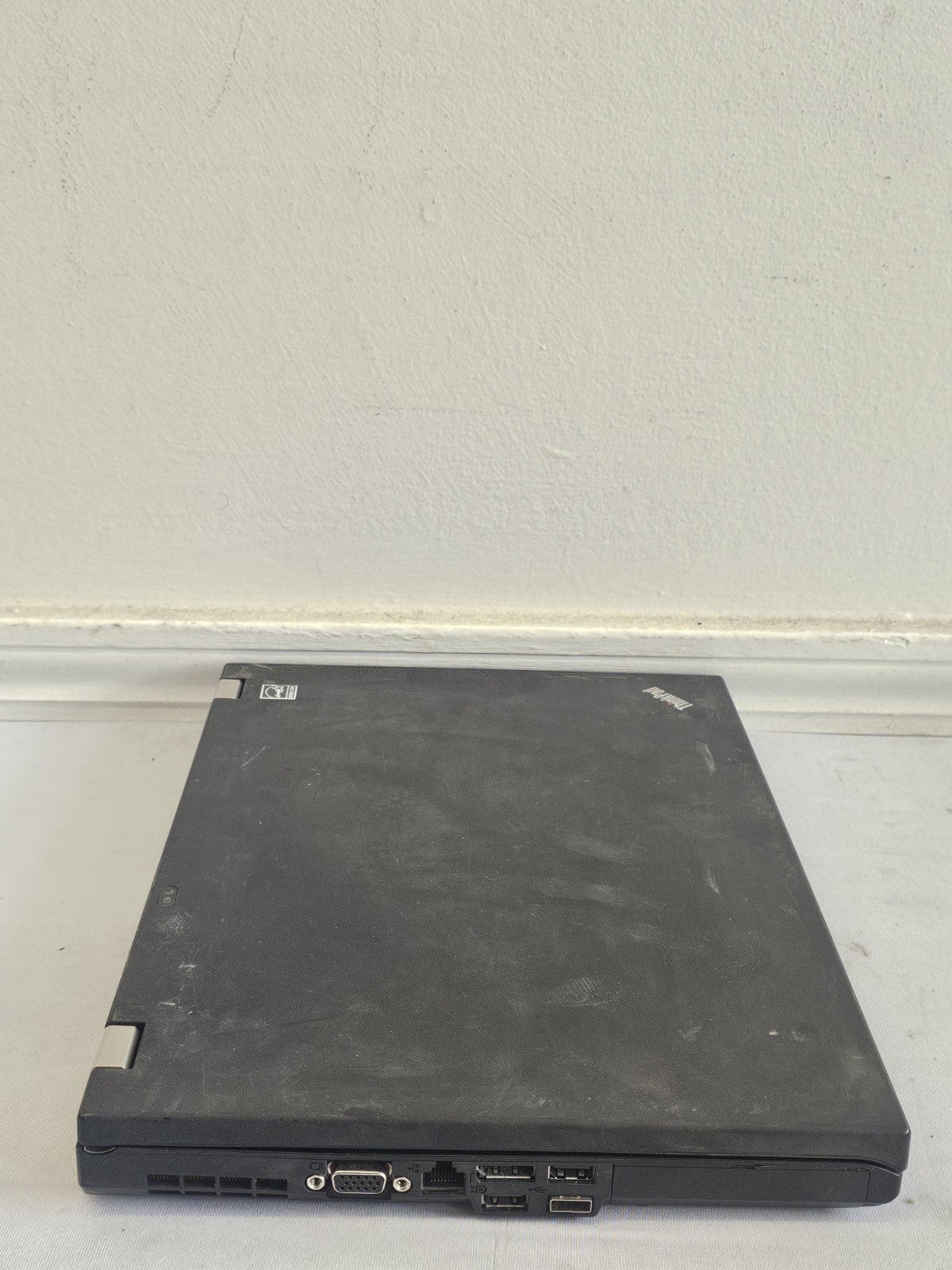 Lenovo ThinkPad T410 Laptop – i5-M520 – 4GB RAM – NO HDD/OS – Parts/Repair READ