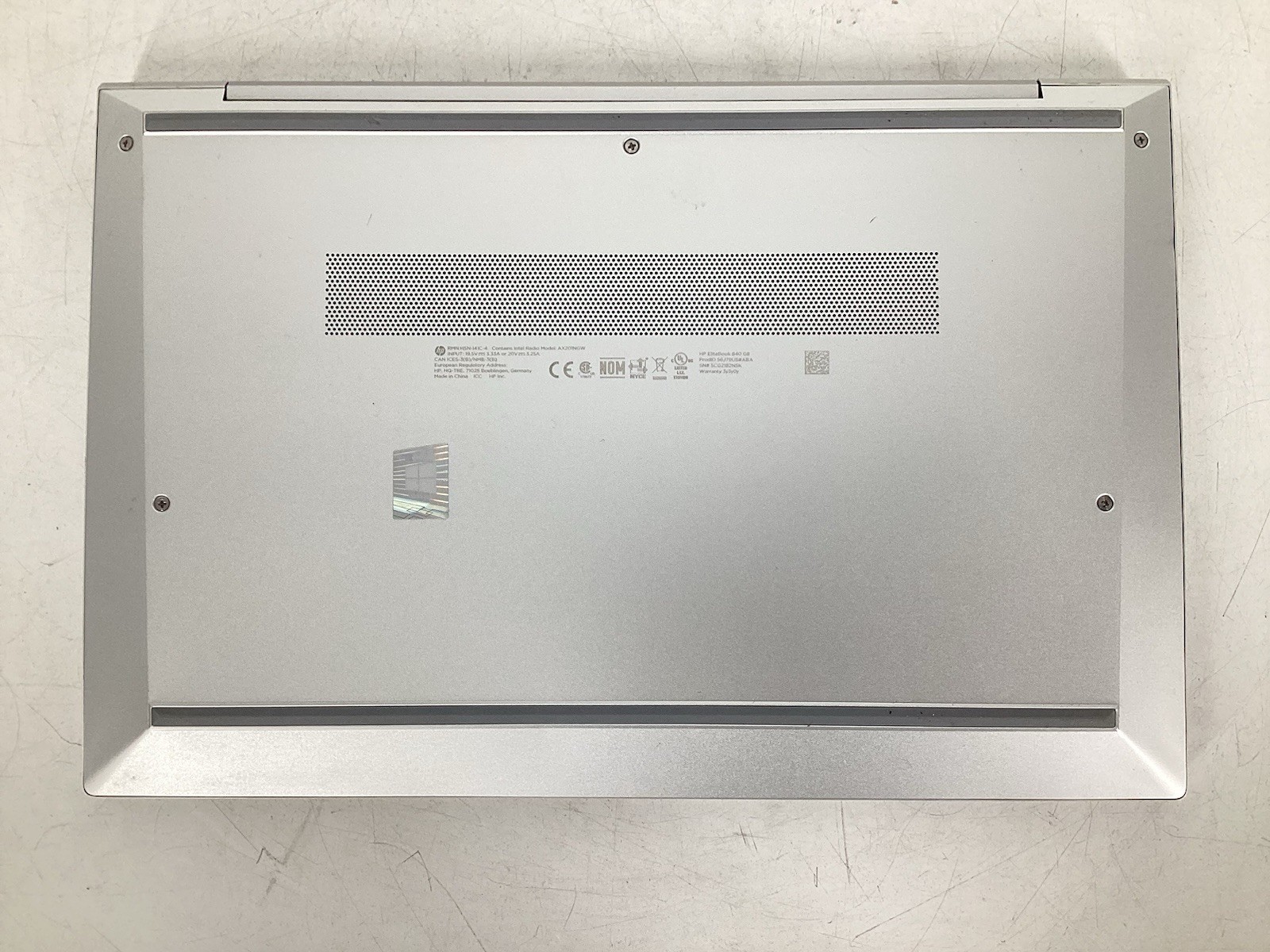 HP EliteBook 840 G8 14″ (i7-1185G7 @3.0GHz, 32GB RAM, 256GB NVMe, No OS) No AC