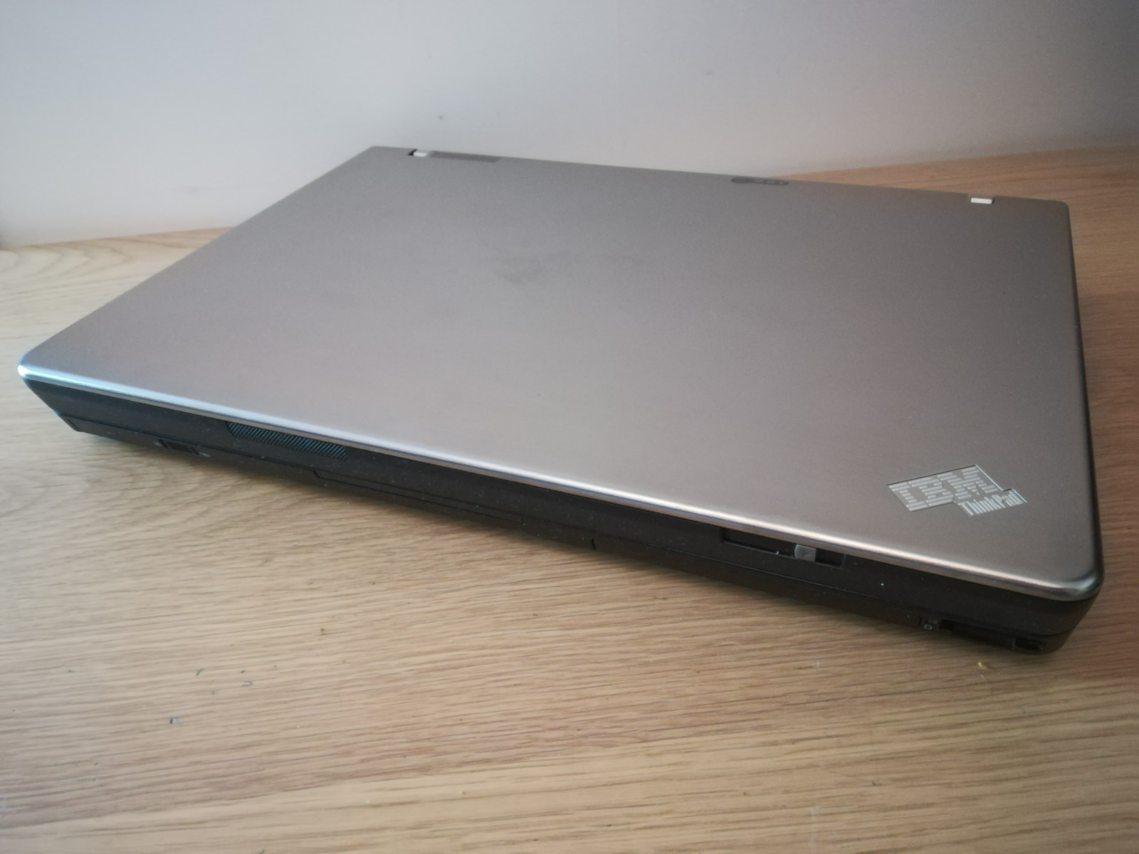 IBM ThinkPad Z60m 1.86Ghz Pentium Windows XP ATI Graphics