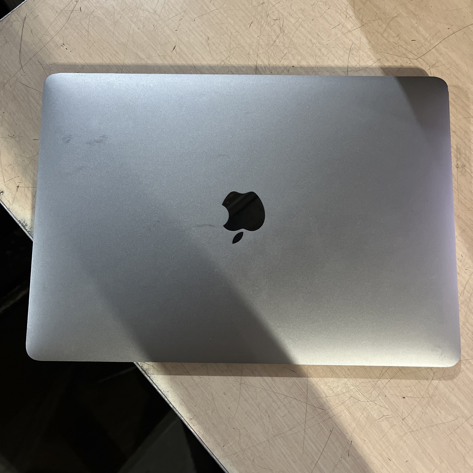 APPLE MACBOOK AIR 13″ SCISSOR, 2020 CORE I3-1000NG4 1.1GHZ 8GB RAM 256SSD