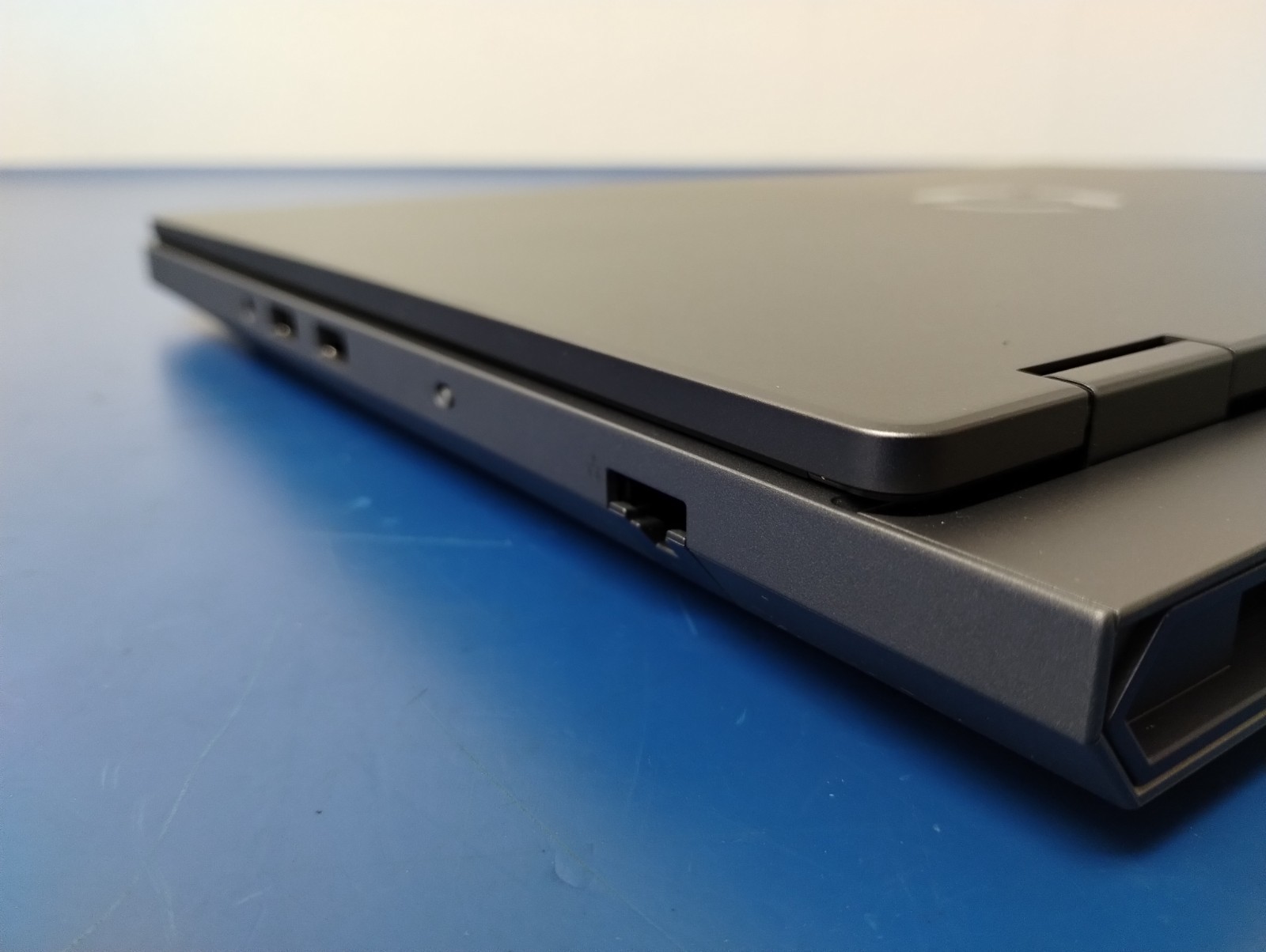 Lenovo Legion 5 16IAX10, Intel Core Ultra 9 275HX, 2.70 GHz 32 GB RAM, 1 TB NVMe