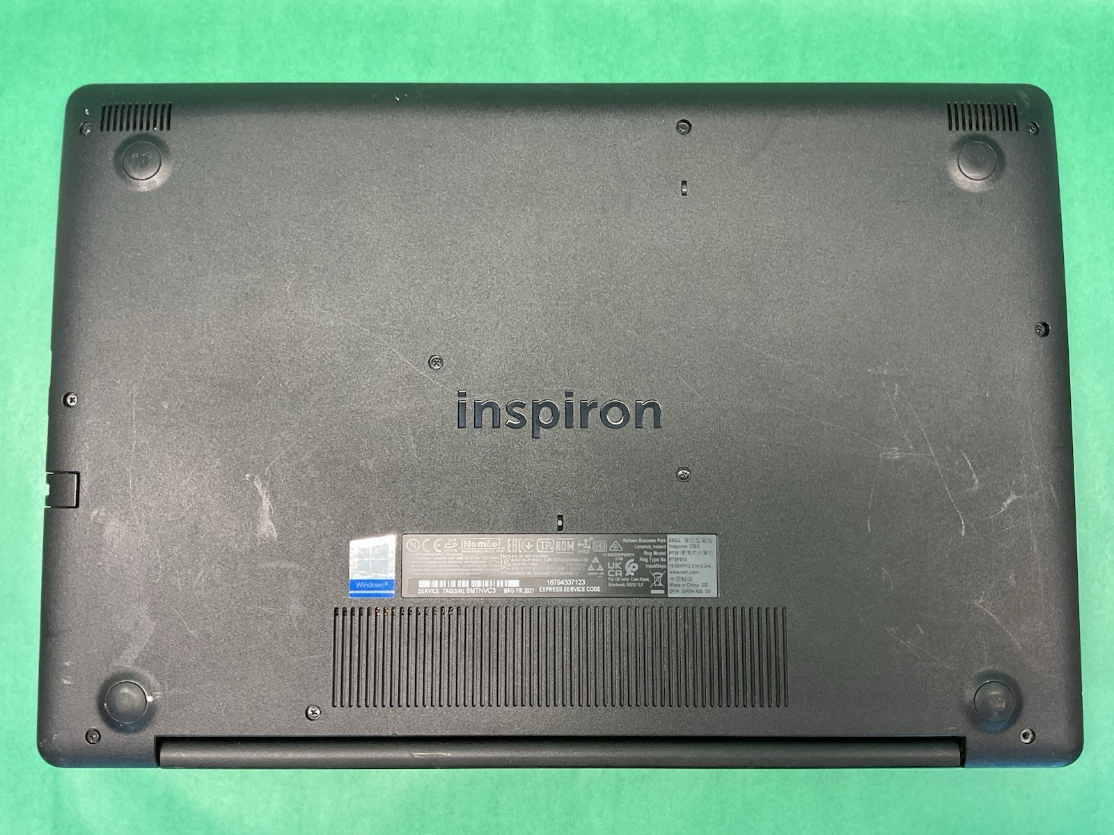 Lot Of 2 – Dell Inspiron 3593 – 15.6″ – Power On – NO HARD DRIVES – Untested