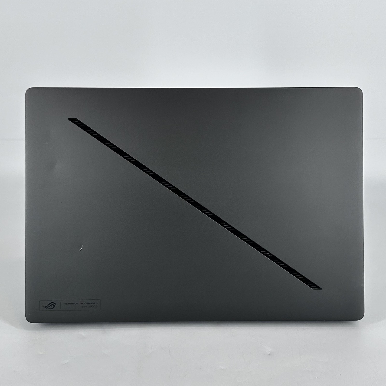 Asus ROG Zephyrus G16 GU605 16 240Hz QHD+ 2.9GHz Ultra 9 285H 32GB 2TB RTX 5080