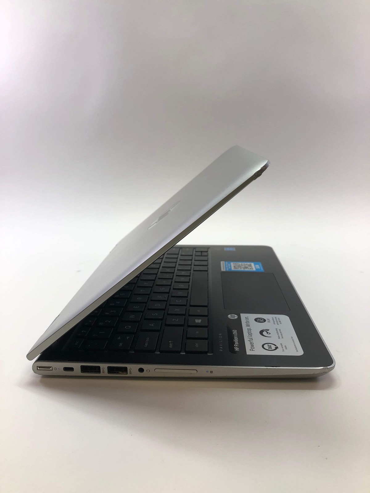 HP Pavilion X360 11.6″ Pentium Silver N5000 1.1GHz 4GB RAM 400GB HDD
