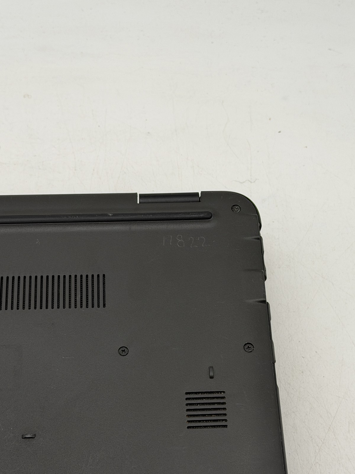 Dell Latitude 3310 13.3in i5-8265U 8GB 128GB NO OS – Read