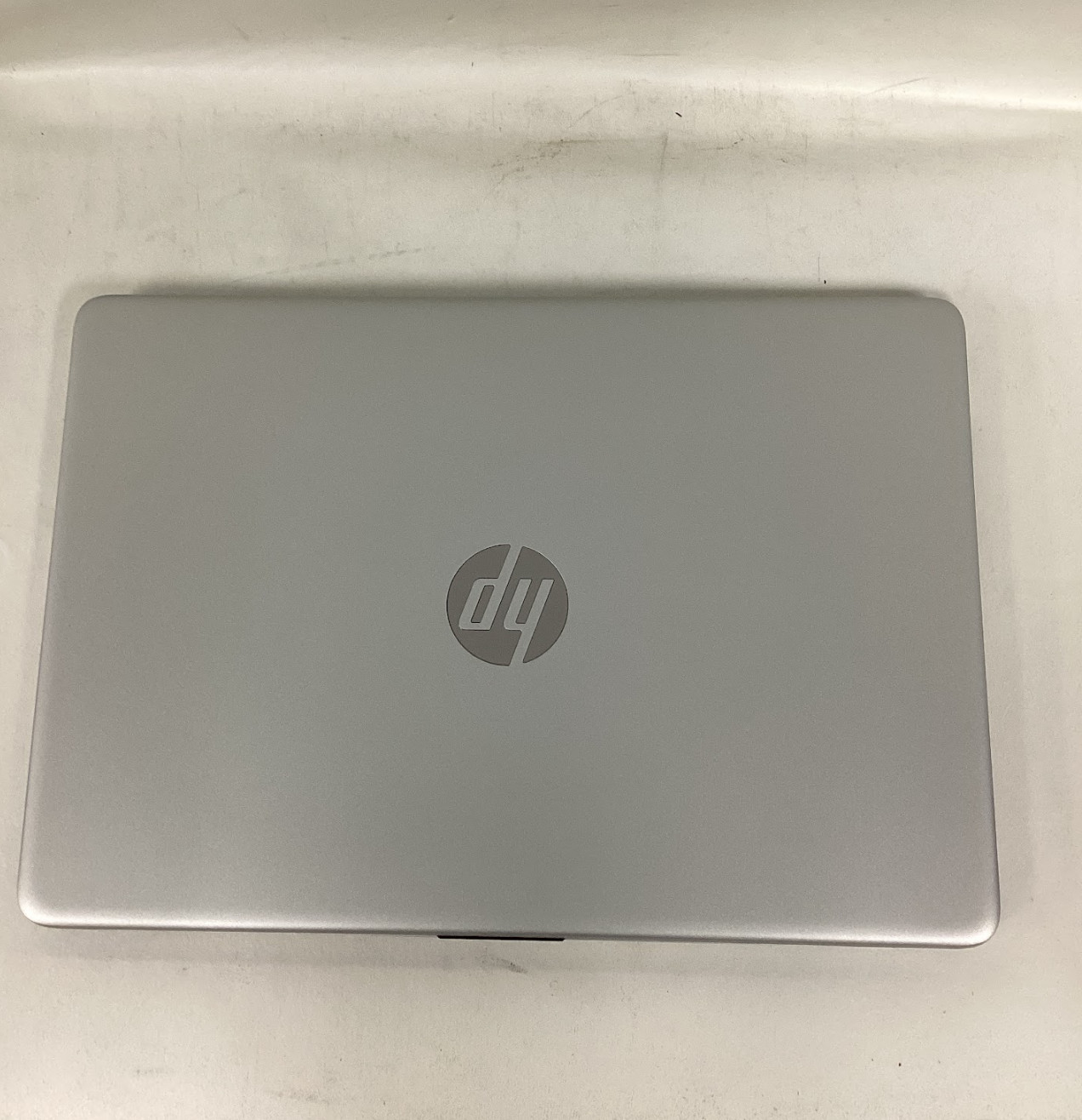 HP 14″ fq0032m Laptop AMD Athlon Silver 4GB 128GB – Broken Screen & Battery