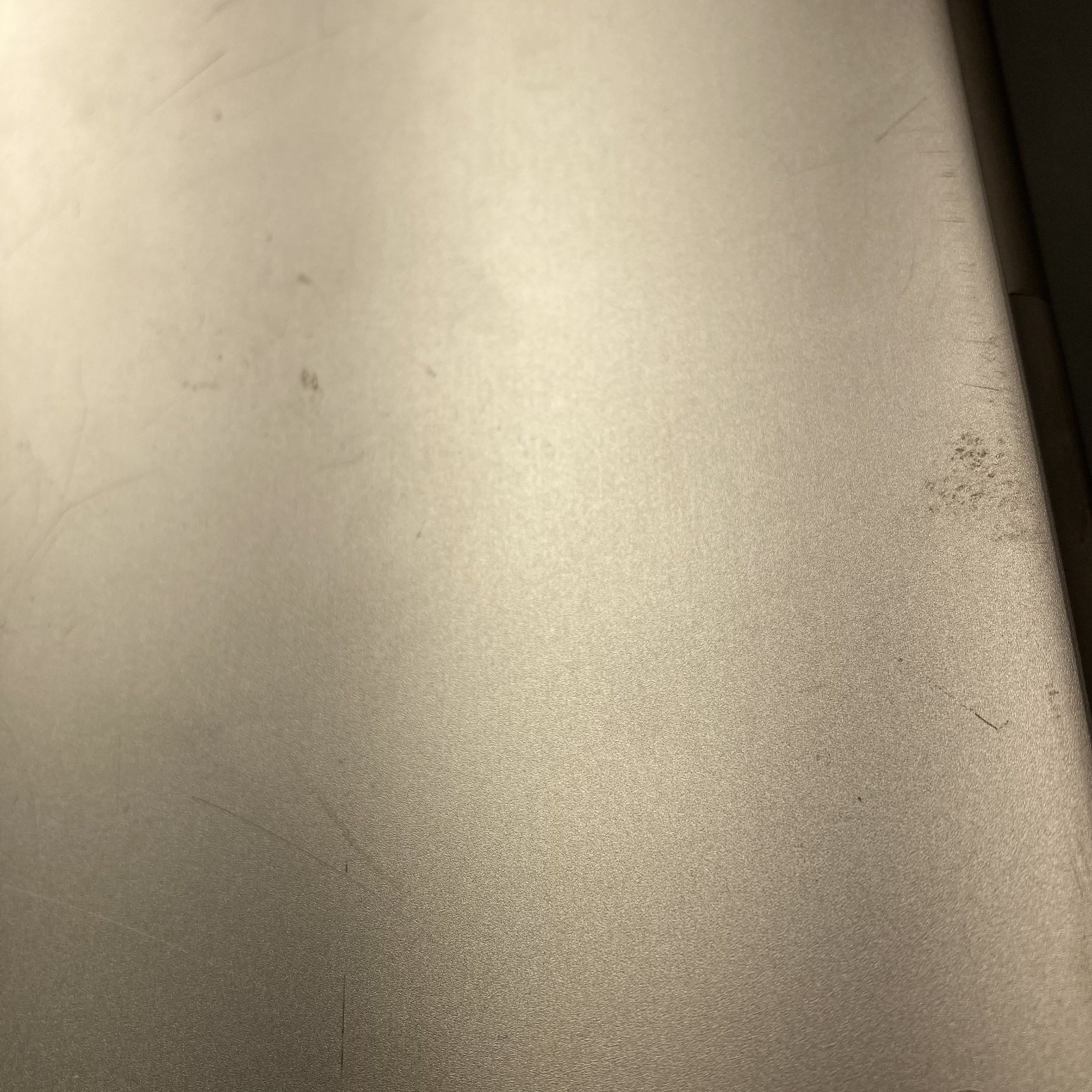 Apple MacBook Pro 15” A1150 Intel Core Duo 1.83GHz 1GB RAM 80GB HDD No Battery