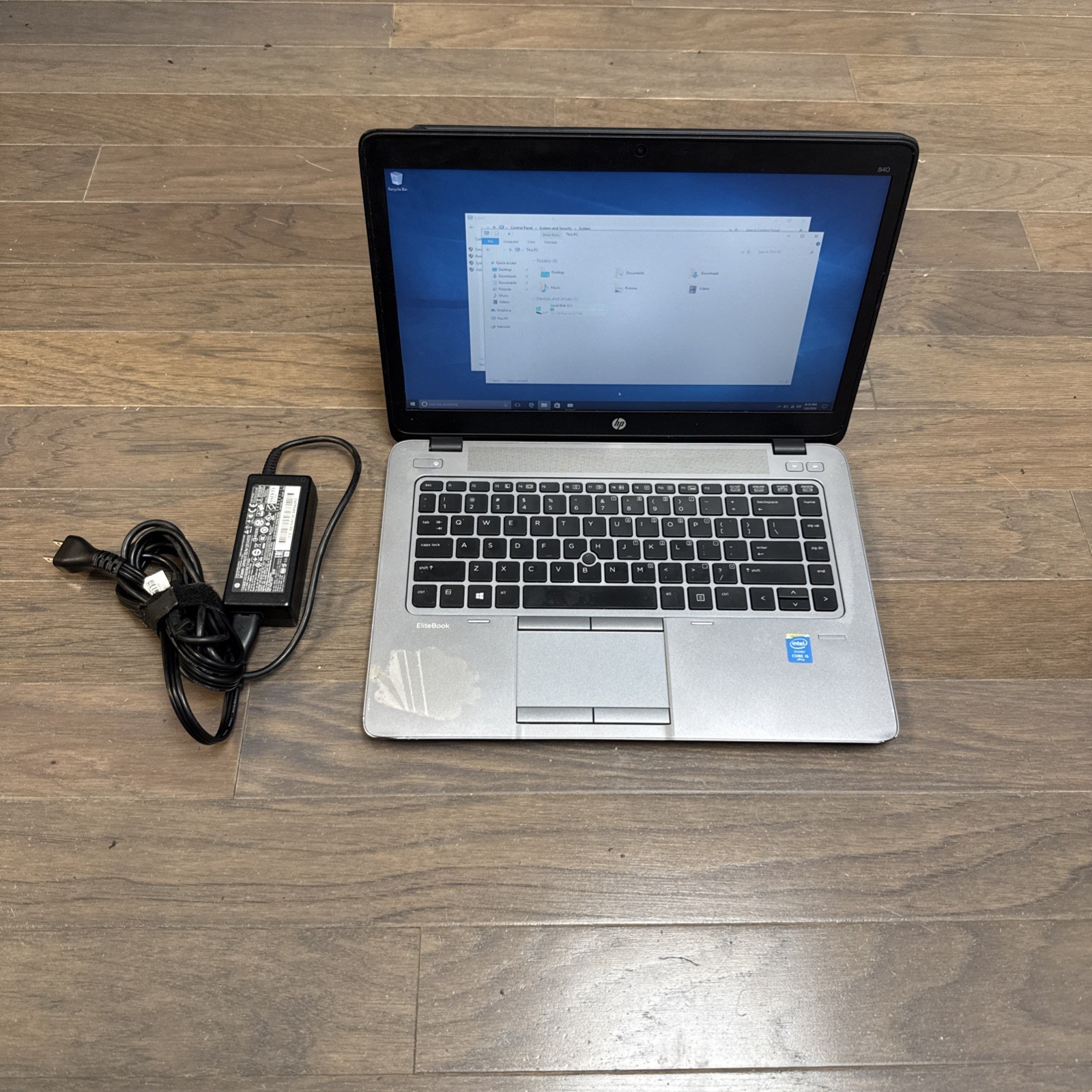 HP EliteBook 840 G2 14″ Laptop Intel i5-5300U 2.3, 8GB RAM 256GB SATA SSD Win10