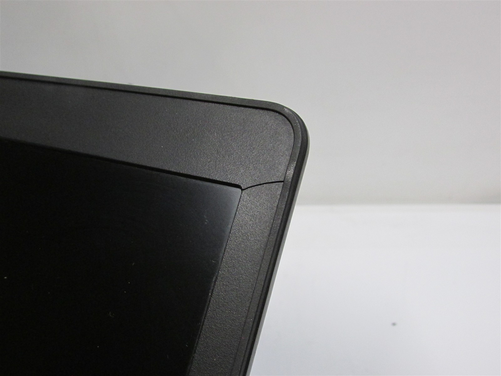 Dell Latitude E5470 i5-6300U 2.4GHz 8GB RAM 250GB SSD 14″ W10 Pro DMG/BAT PROB